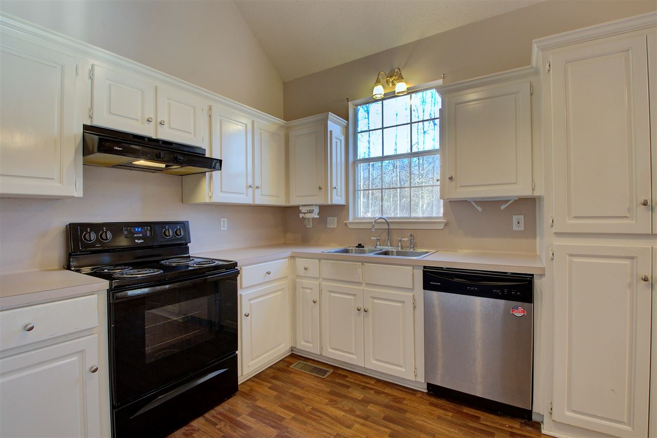 WOODLAND HILLS ESTATES - Residential