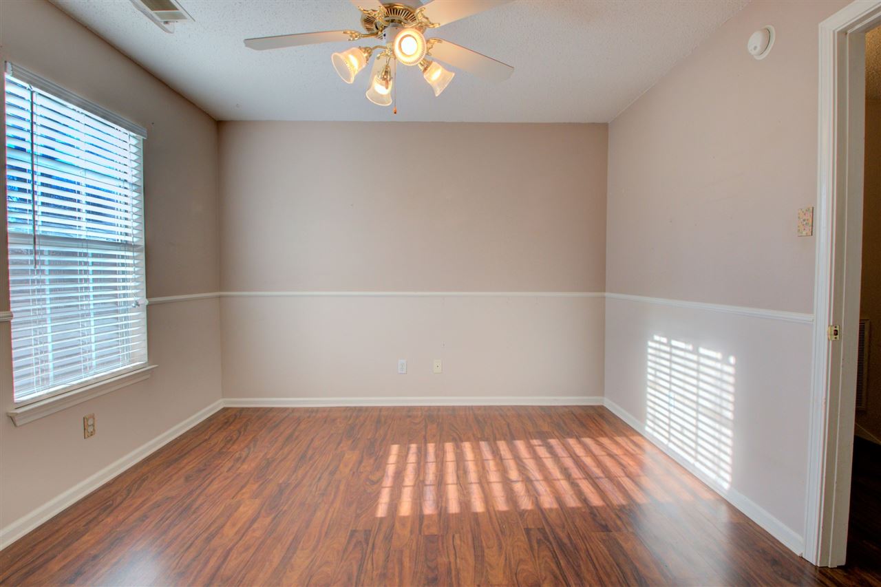WOODLAND HILLS ESTATES - Residential