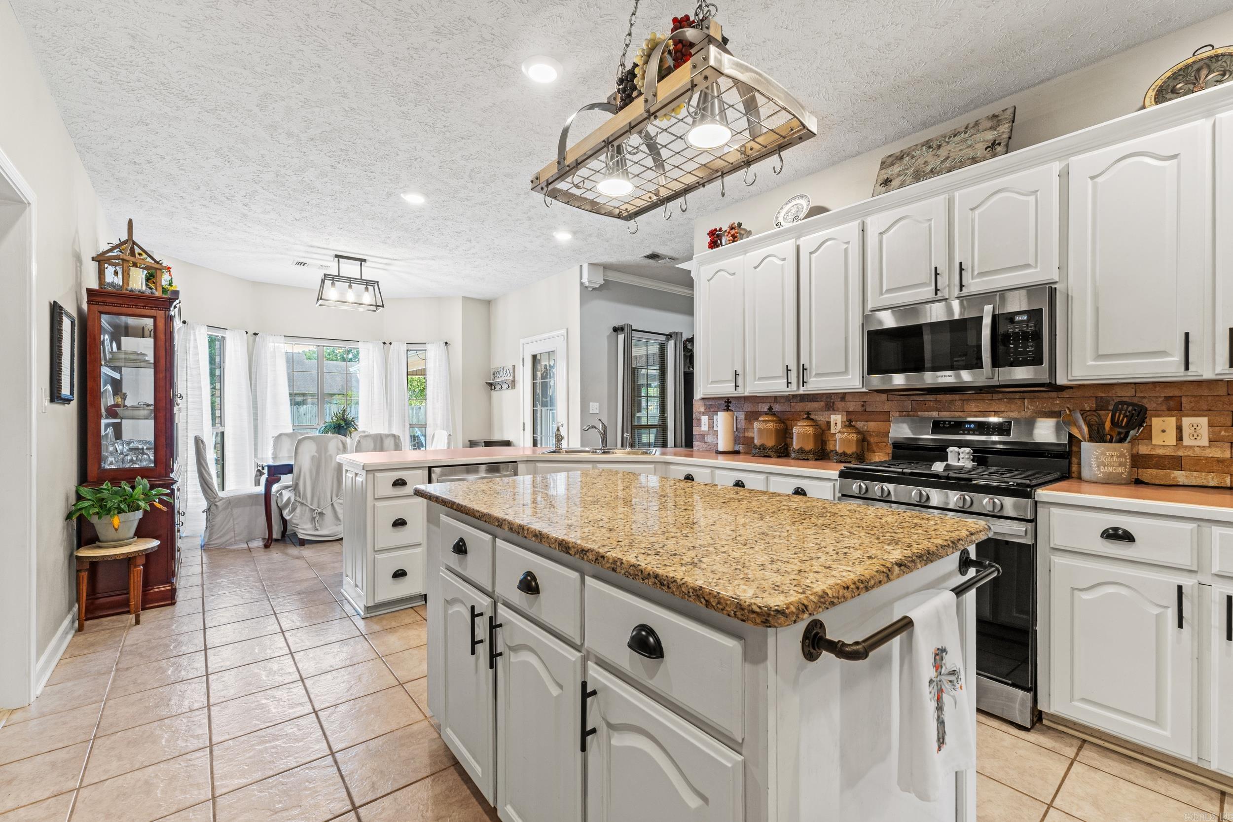 Quail Hollow - Residential