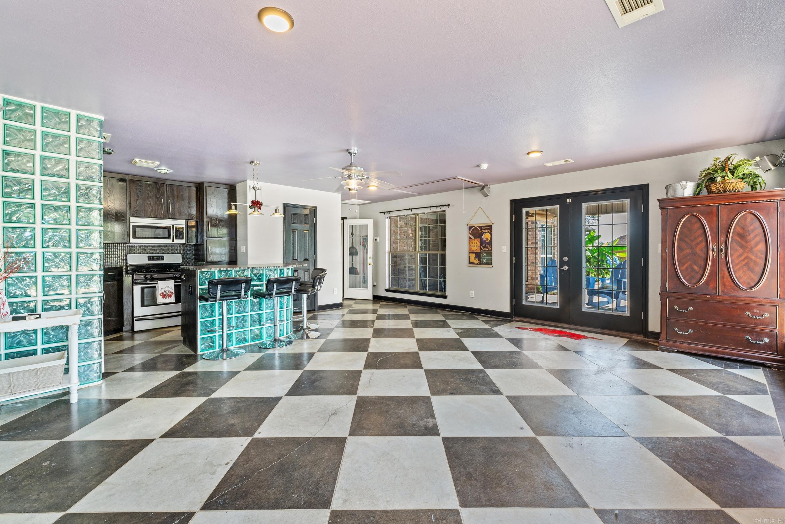 Quail Hollow - Residential