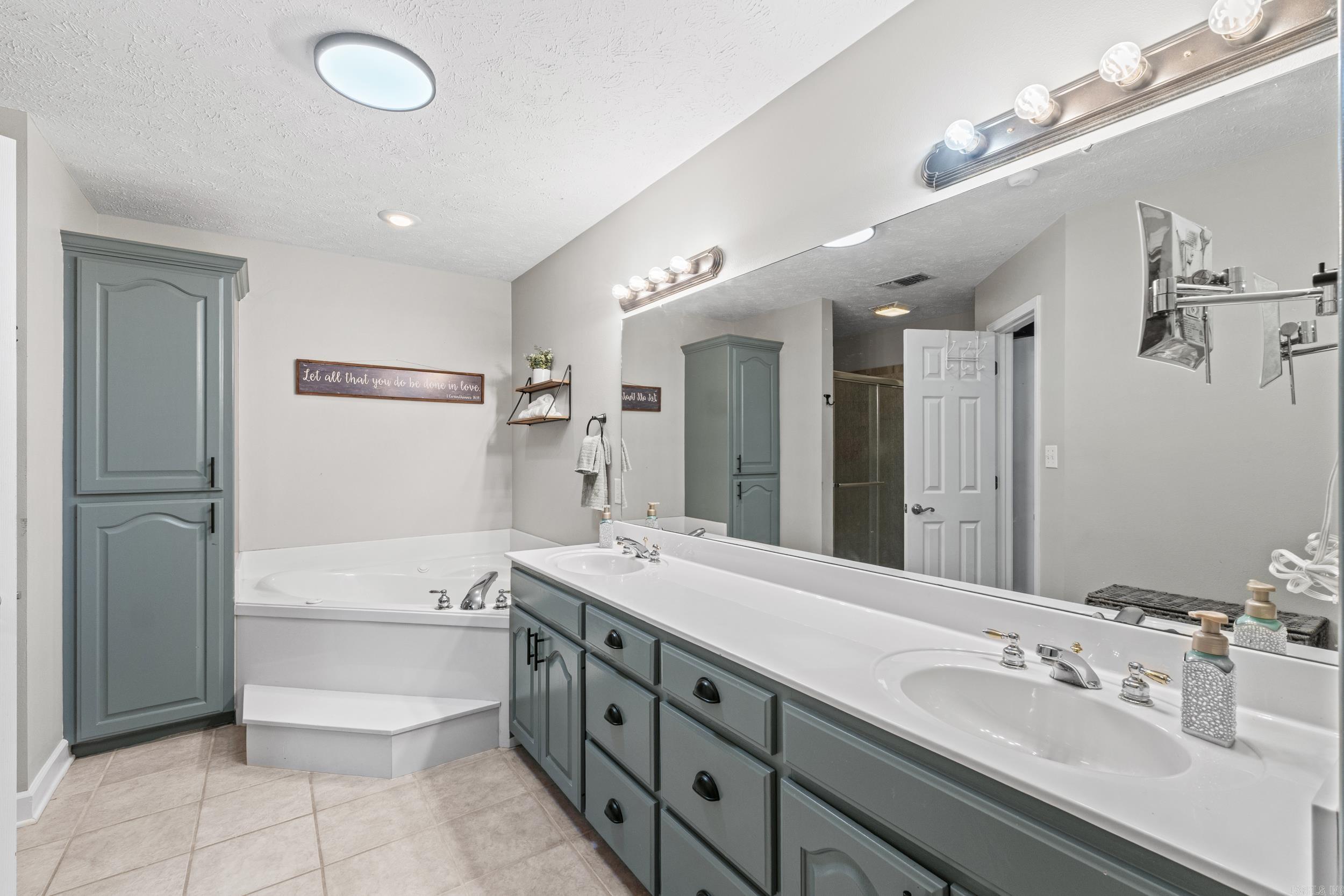 Quail Hollow - Residential