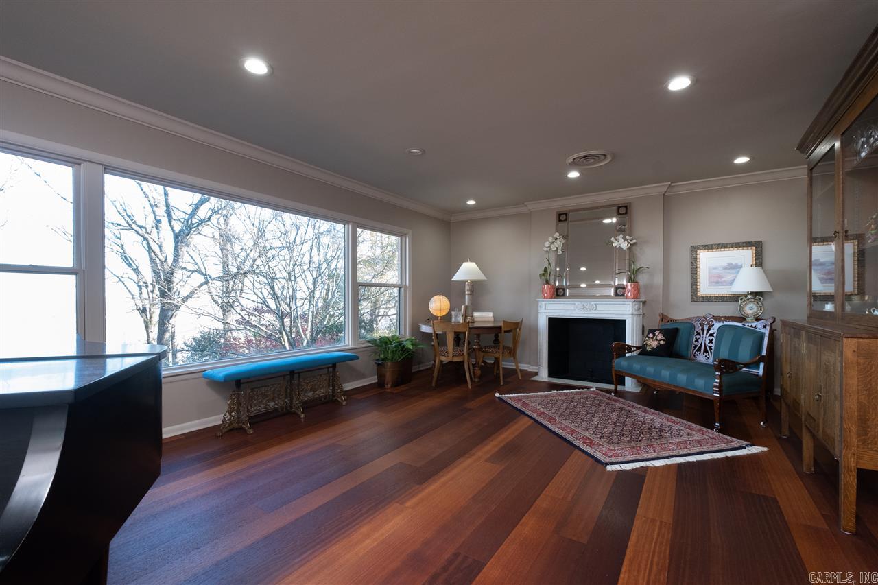 River Oaks Estates - Residential
