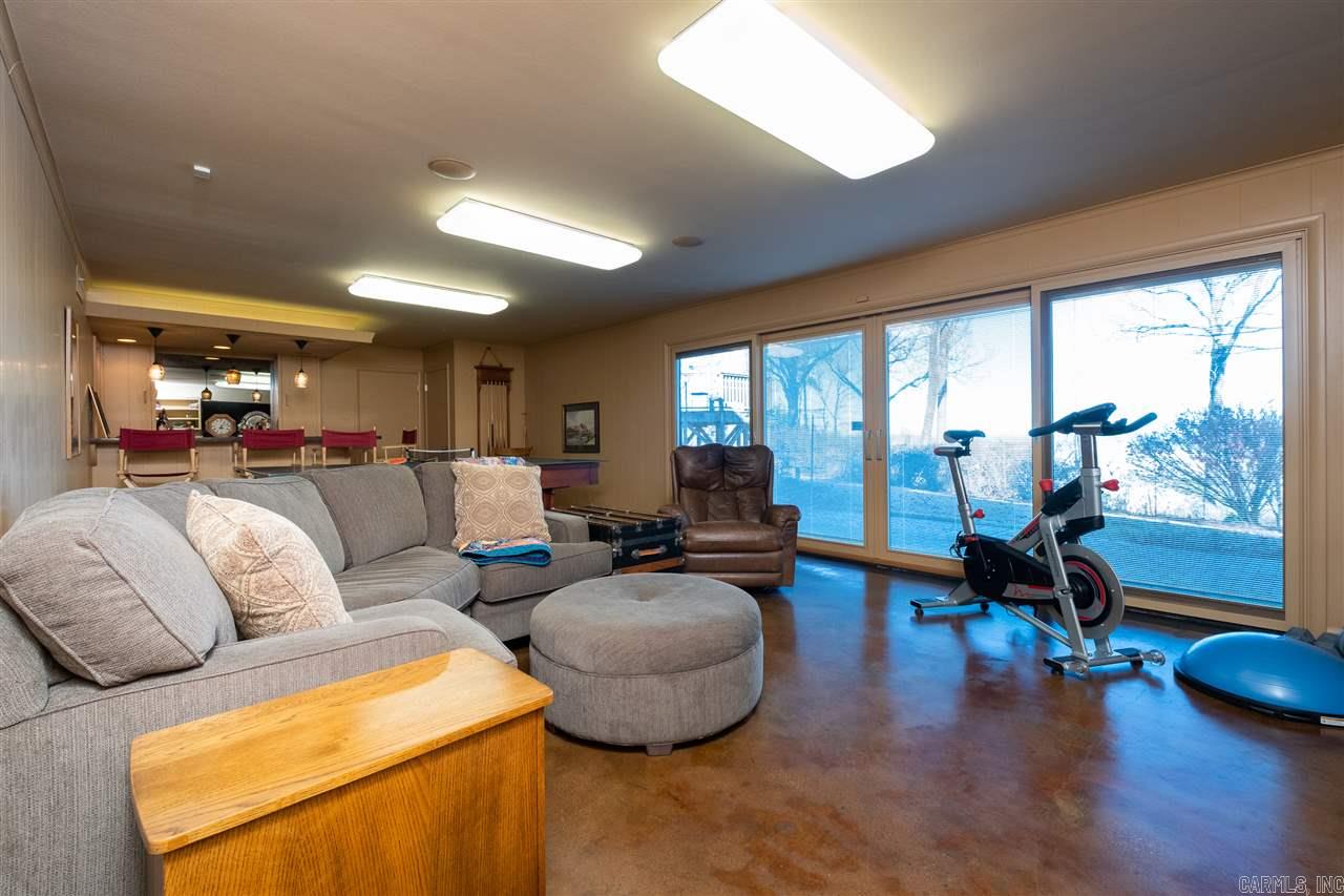 River Oaks Estates - Residential