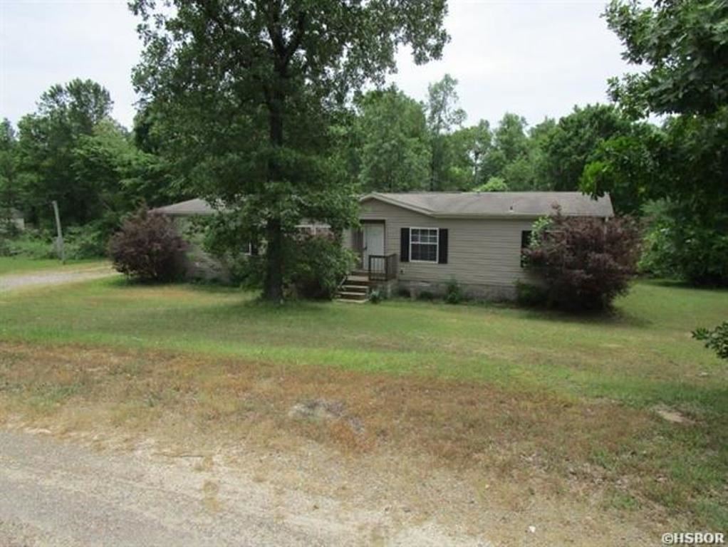 Lender owned with financing options. Please apply @ https://www.vmf.com/applynow to find out terms. 5 bedroom 3 bath move in ready home with 1.41 acres in Lake Hamilton School District. Seller can replace appliances, pay closing costs and do an engineer certificate for qualified buyers.