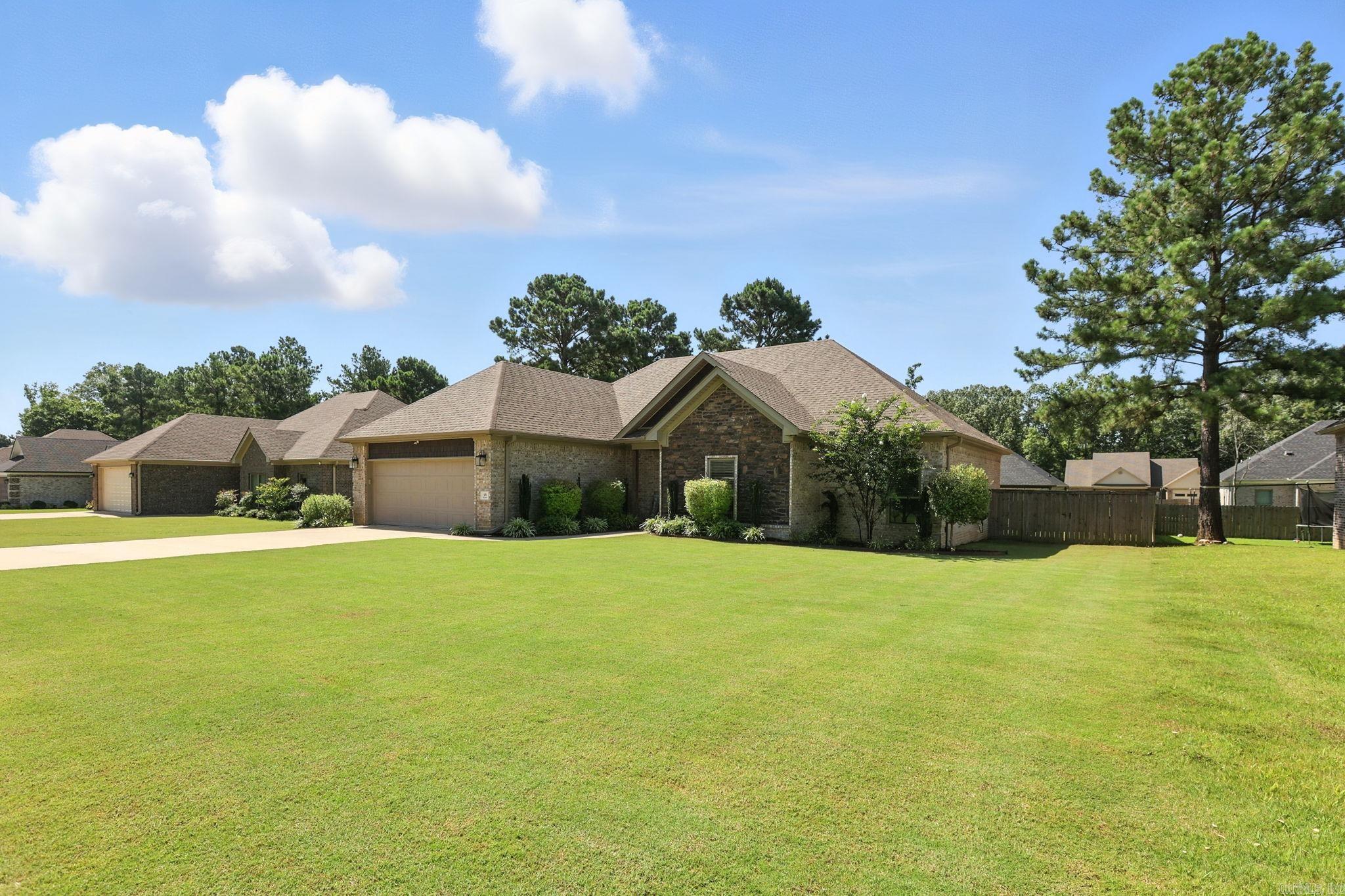 HIDDEN VALLEY ESTATES - Residential