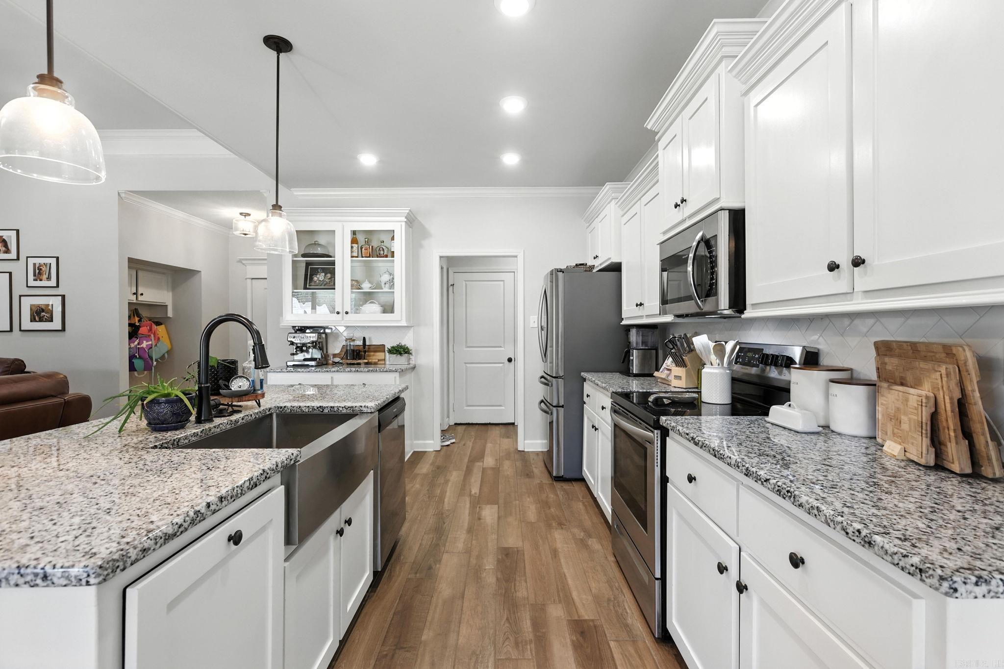 HIDDEN VALLEY ESTATES - Residential
