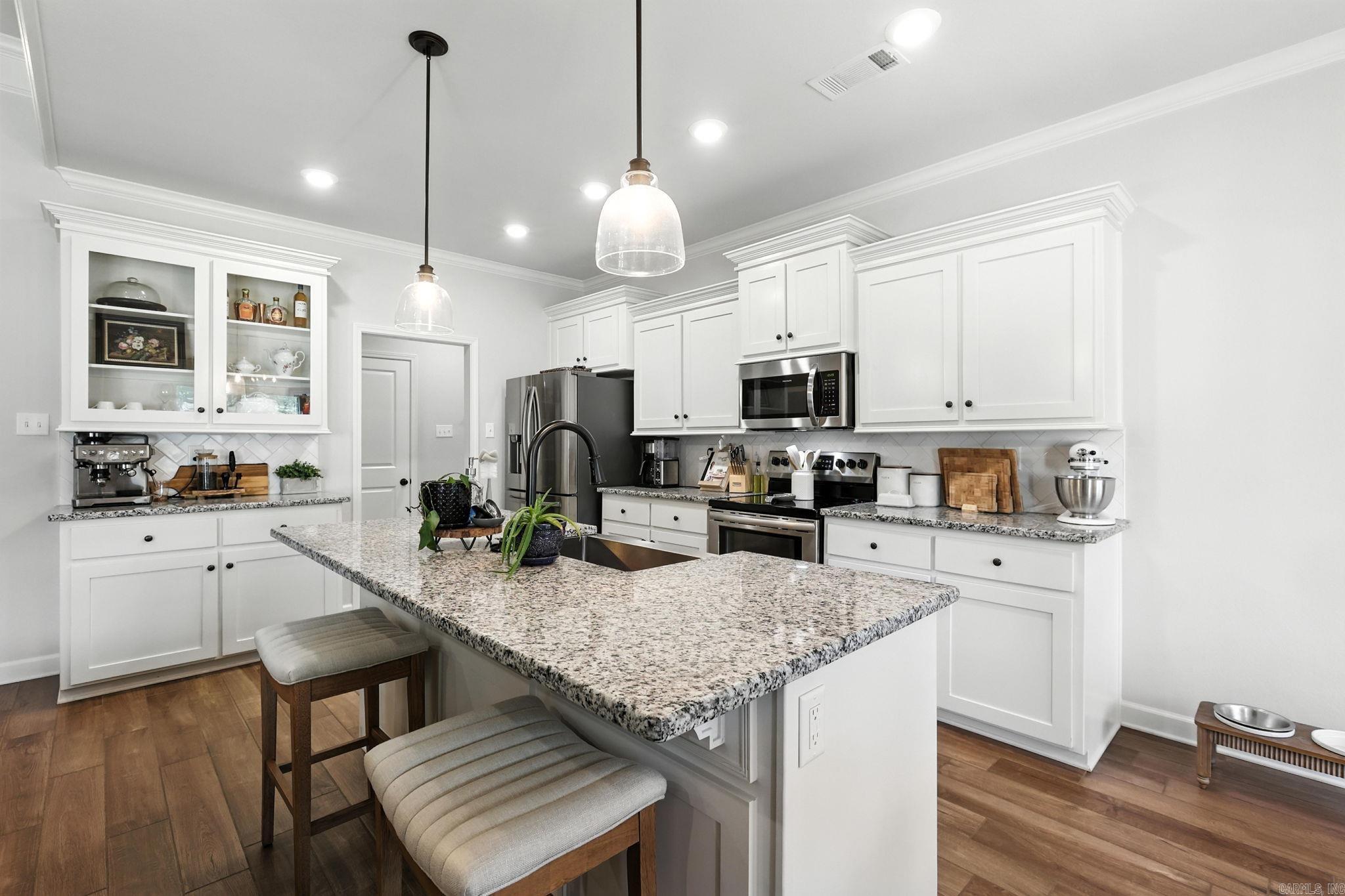 HIDDEN VALLEY ESTATES - Residential