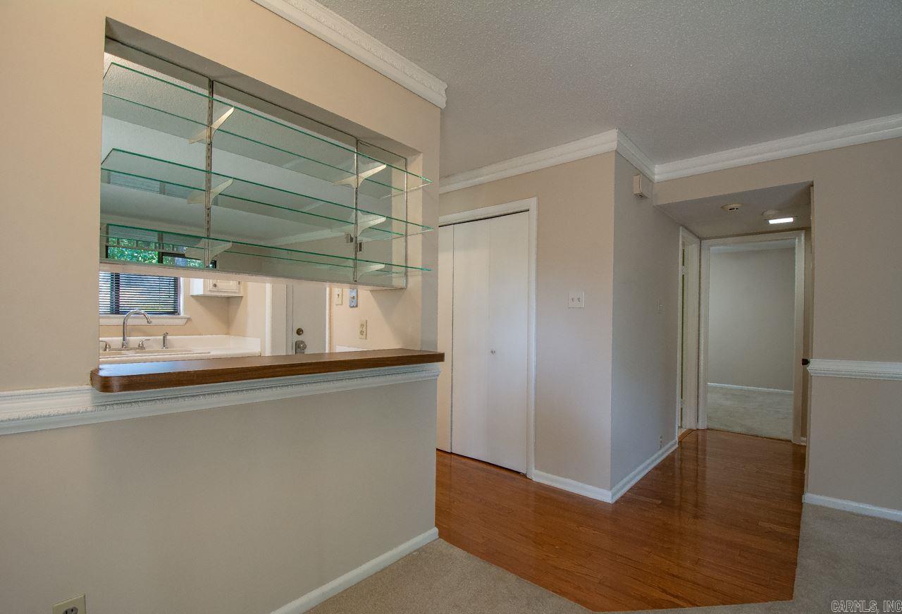 FOREST HILL COND - Residential