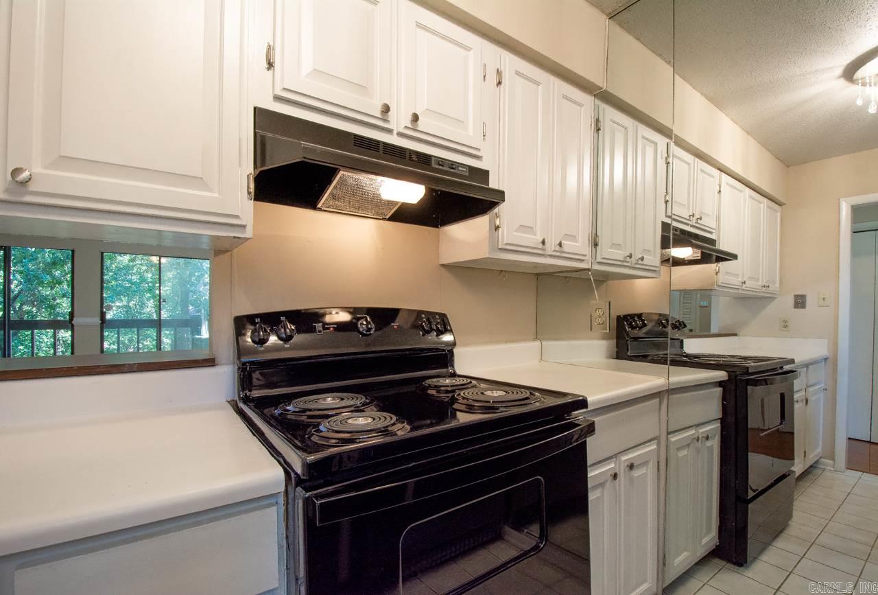 FOREST HILL COND - Residential