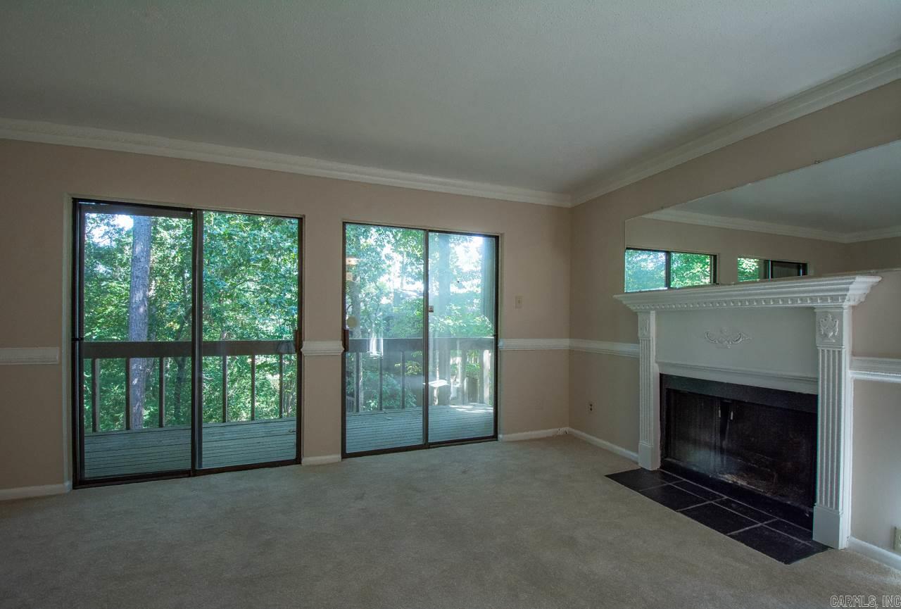 FOREST HILL COND - Residential