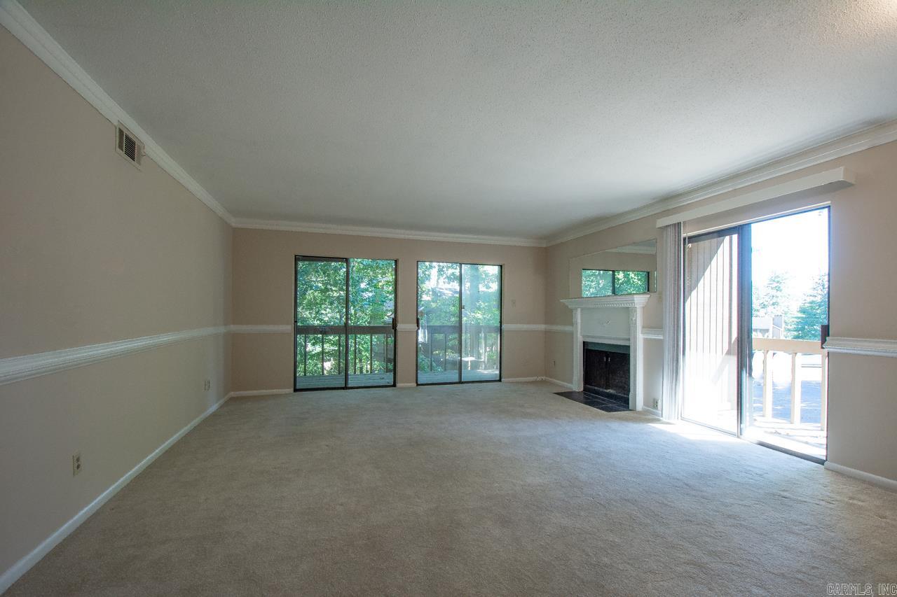 FOREST HILL COND - Residential