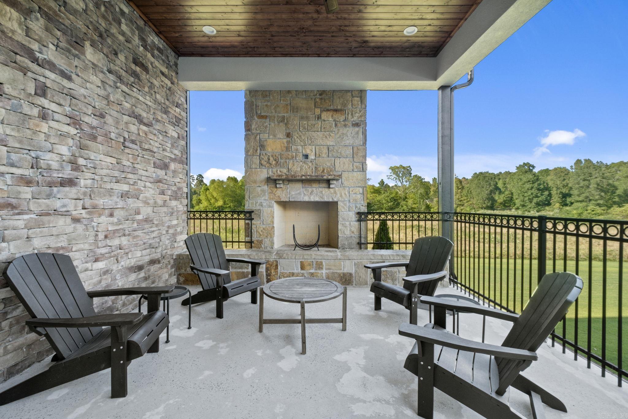 THE HILLS - Residential