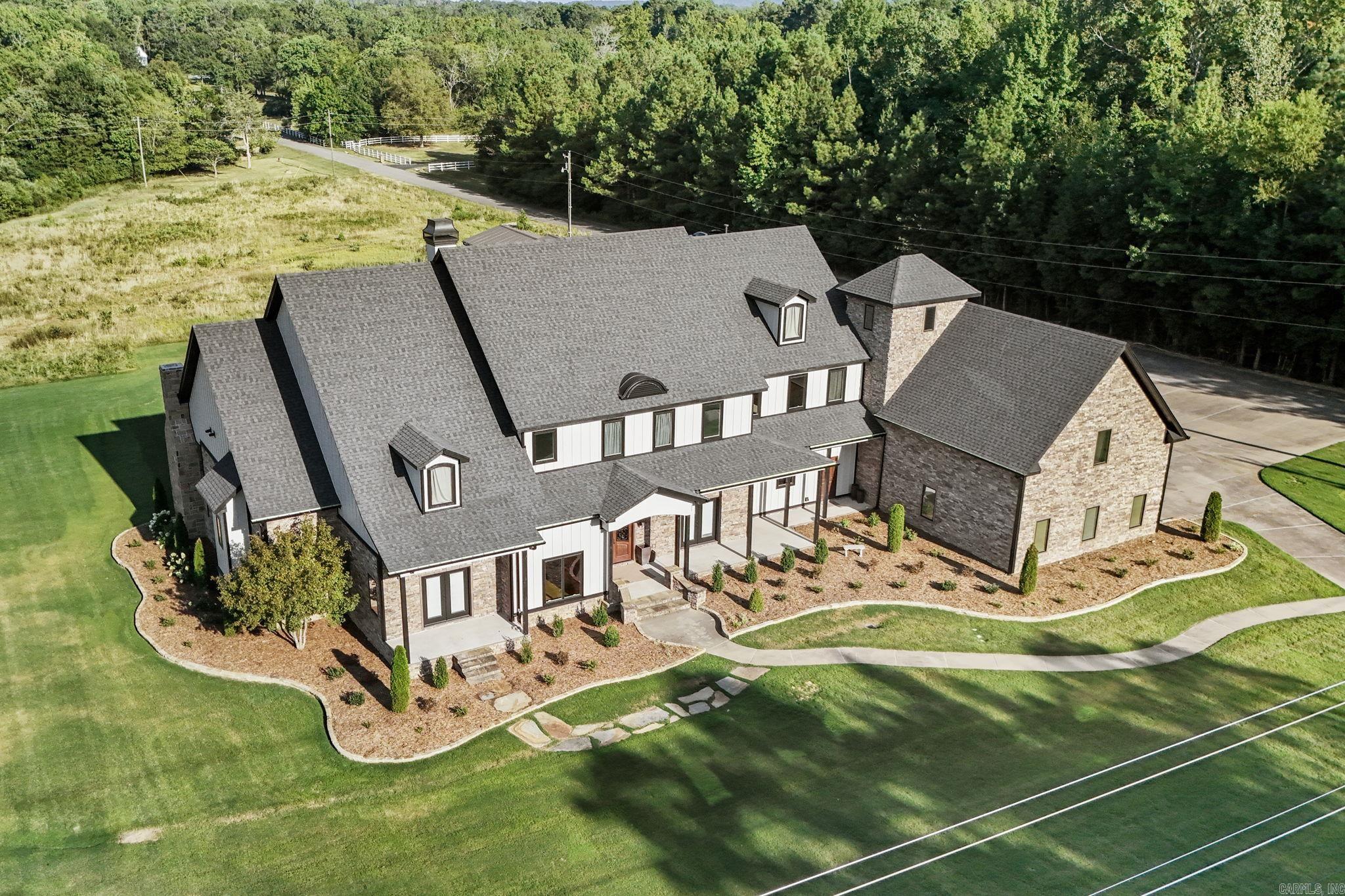 THE HILLS - Residential