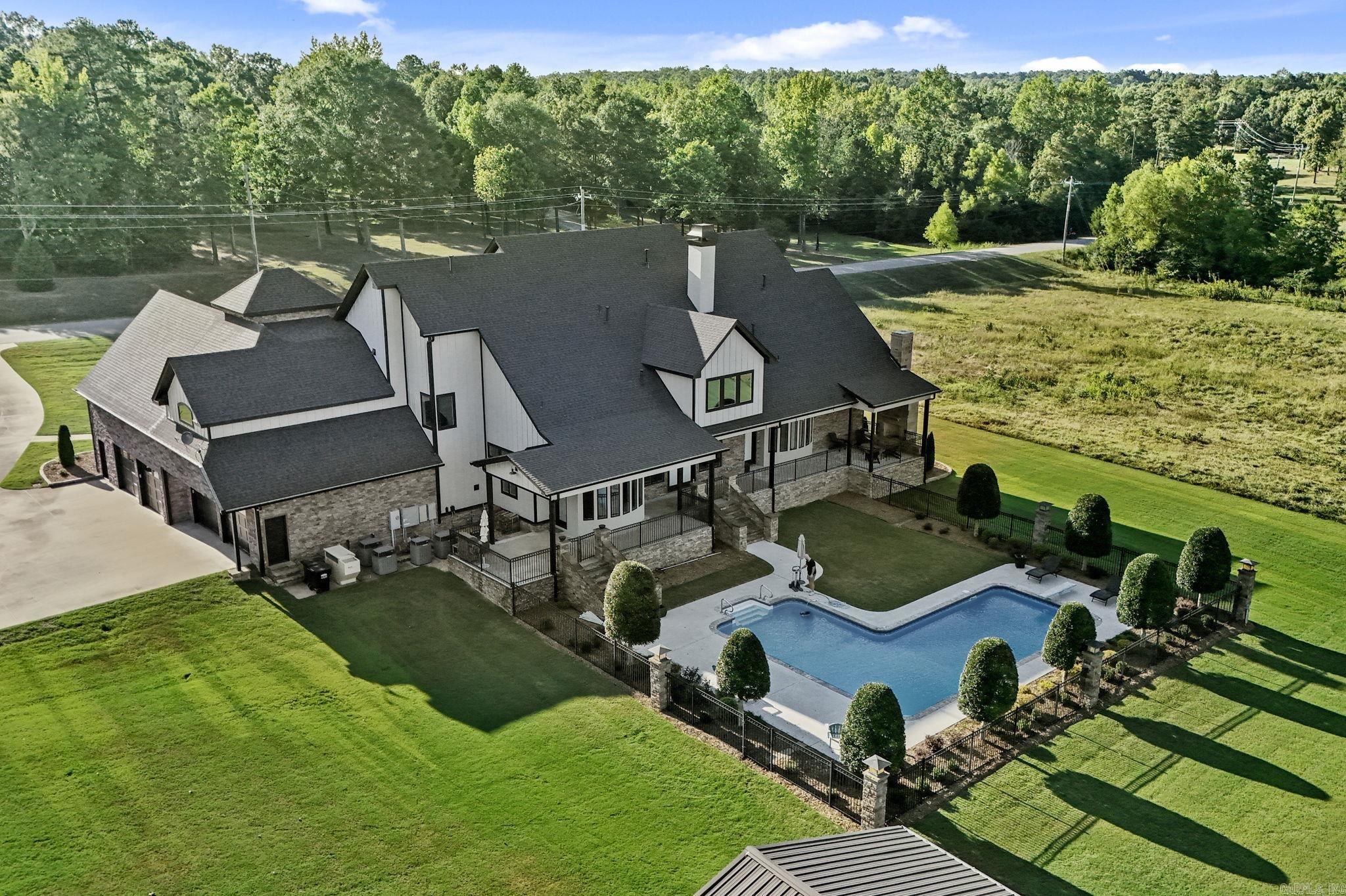 THE HILLS - Residential