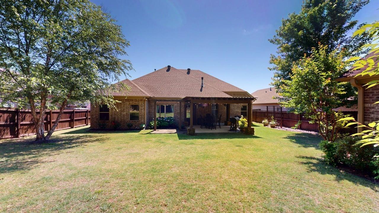 THE MAPLES - Residential