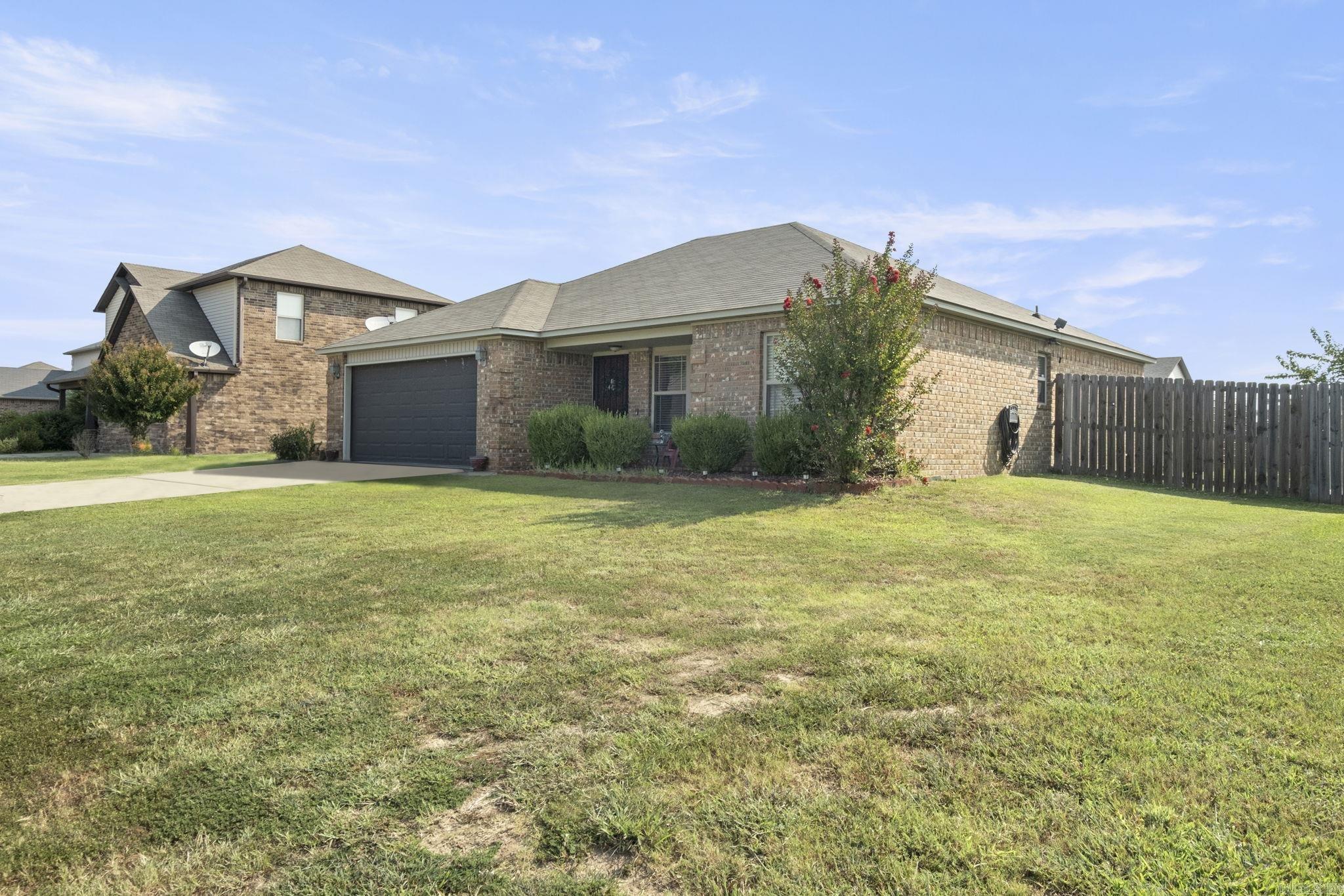 TRAMMEL ESTATES - Residential