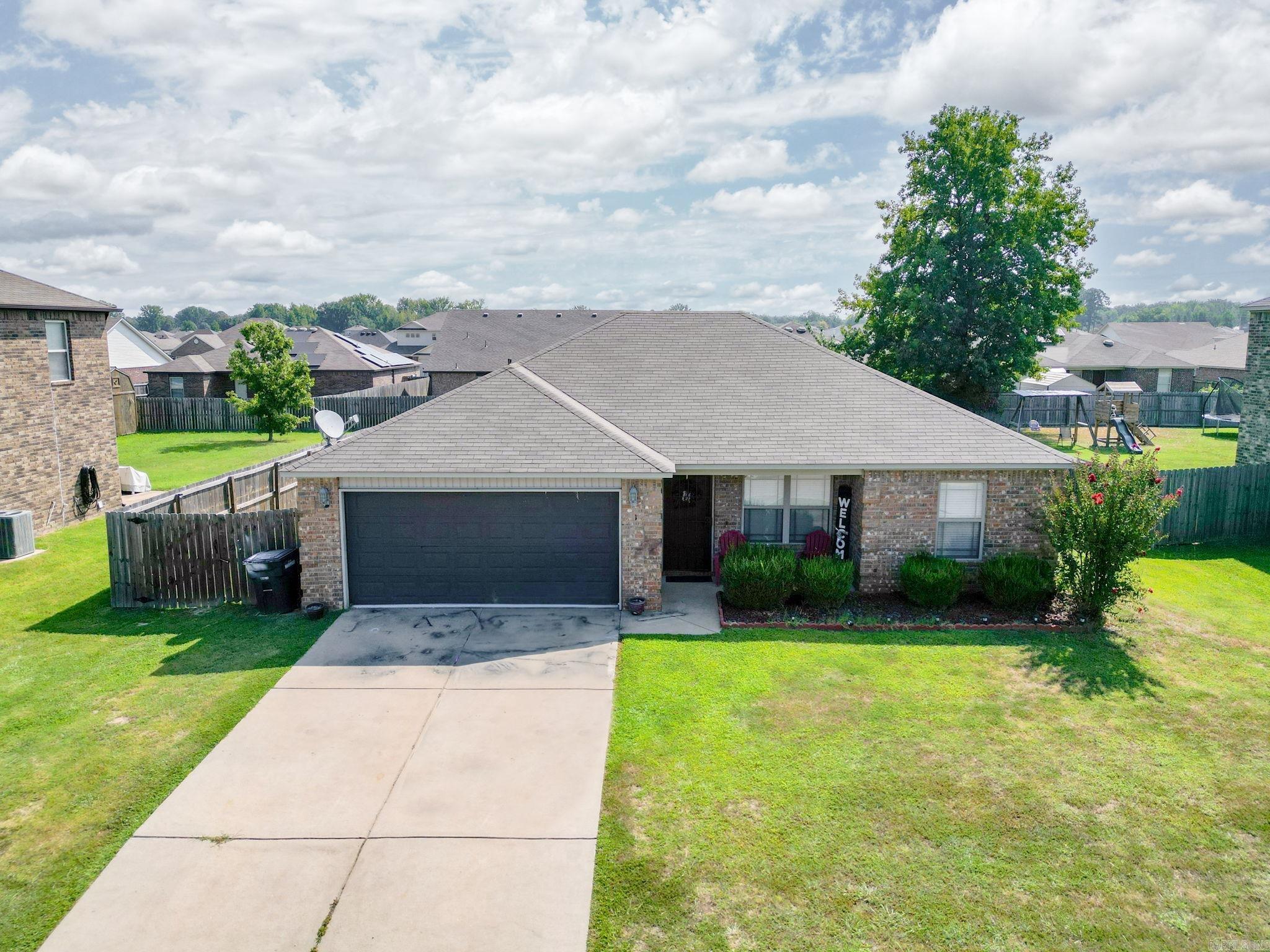 TRAMMEL ESTATES - Residential