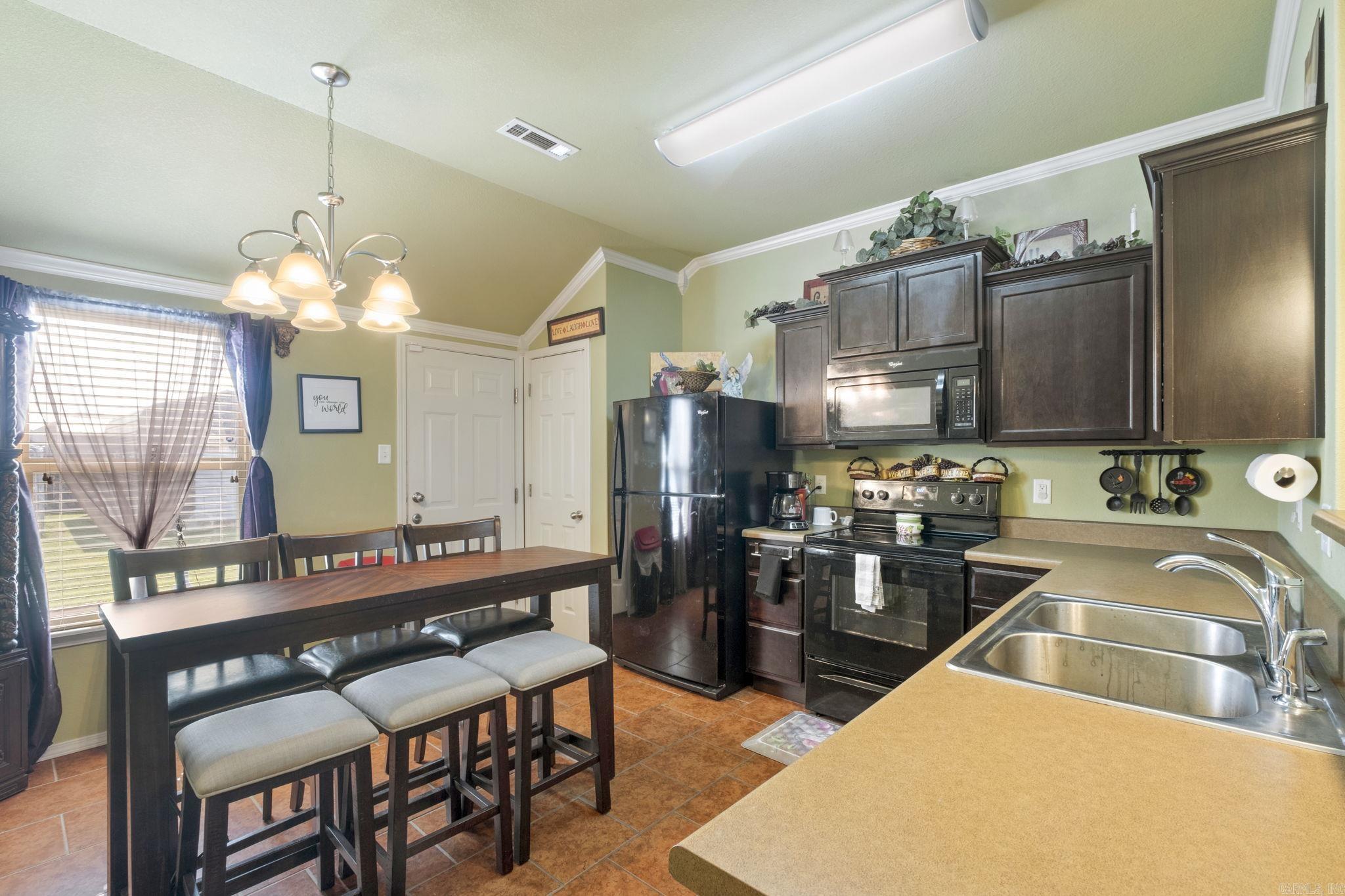 TRAMMEL ESTATES - Residential