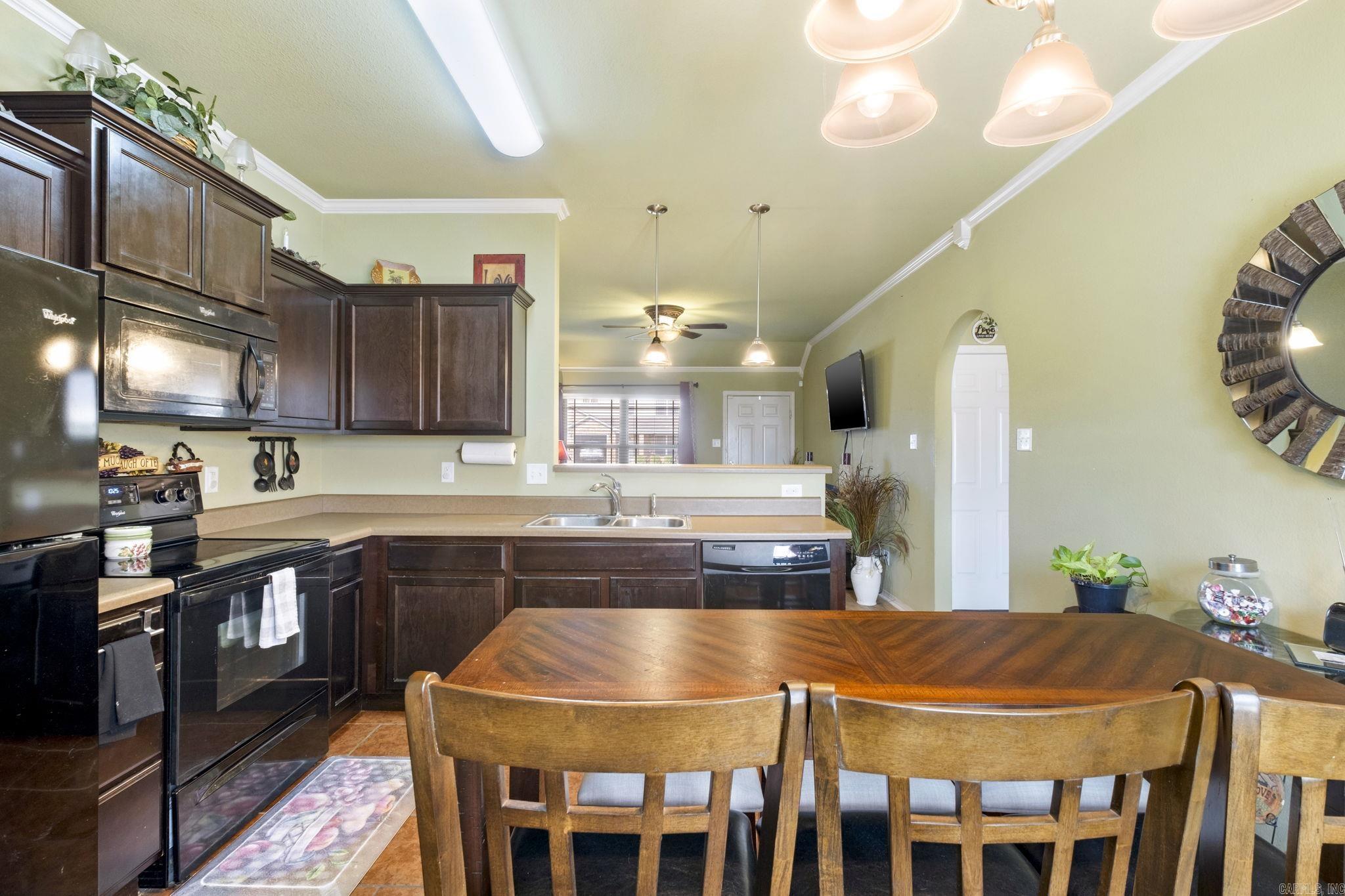 TRAMMEL ESTATES - Residential