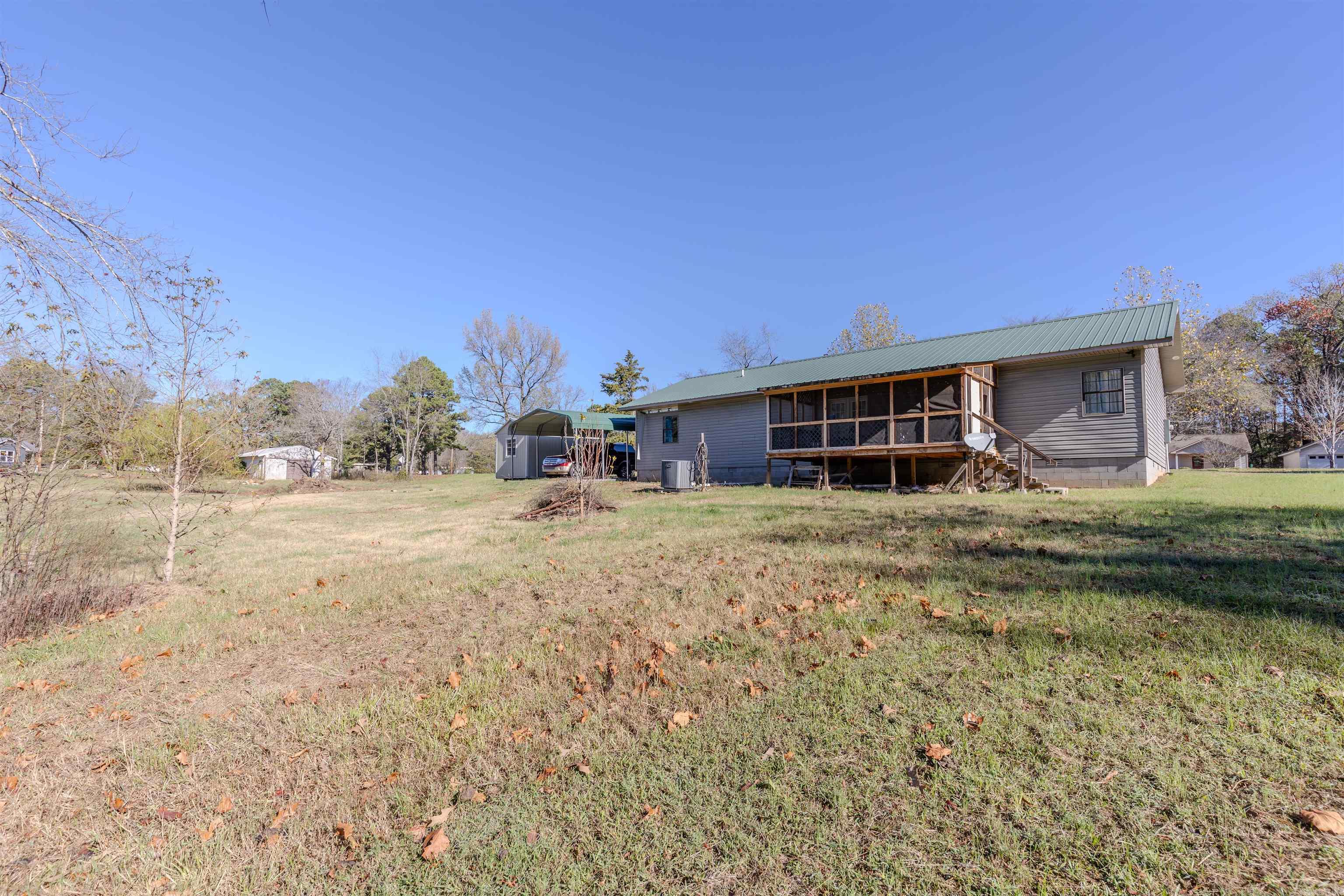 MOLERS LAKESIDE - Residential