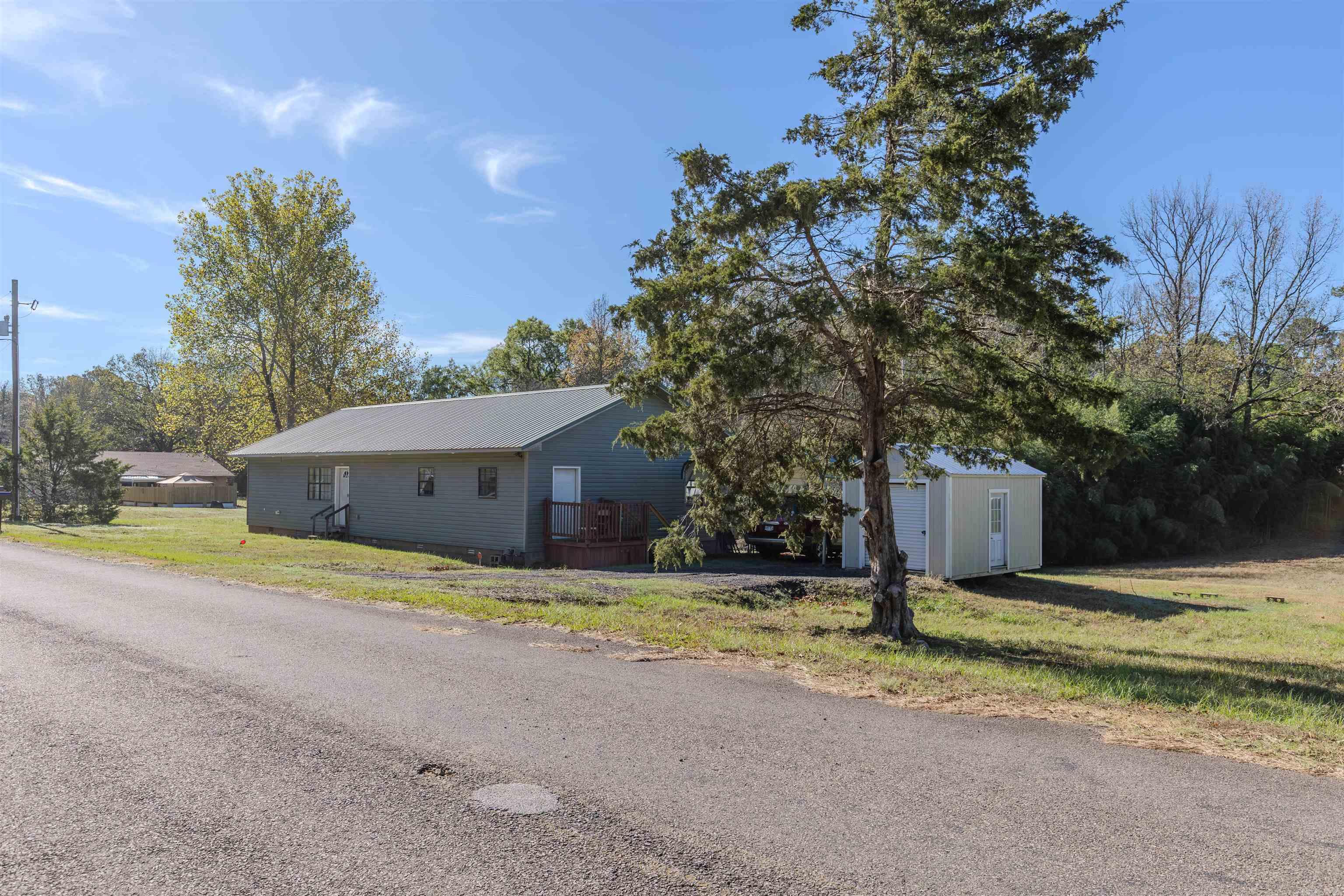 MOLERS LAKESIDE - Residential
