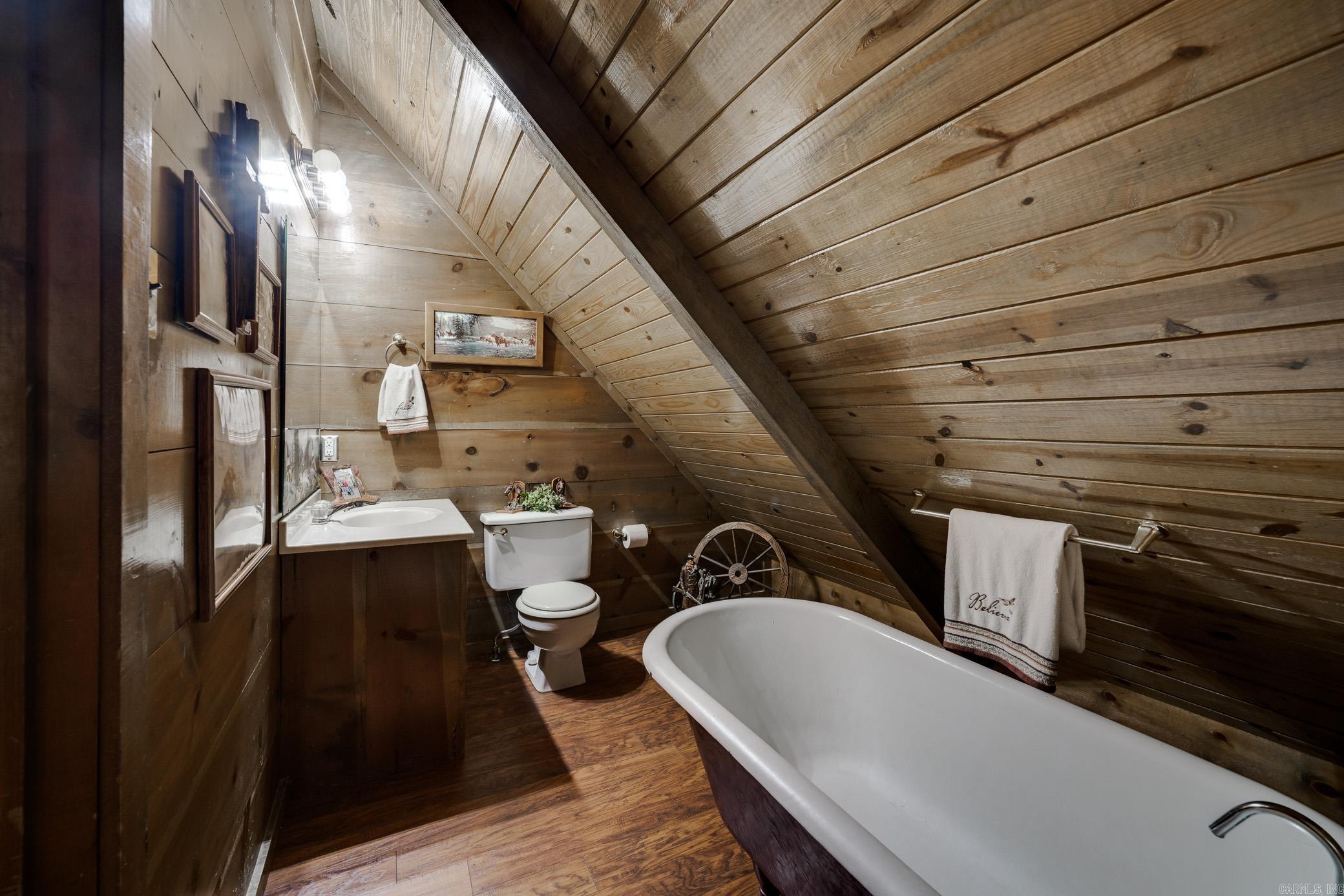BROOKWOOD - Residential