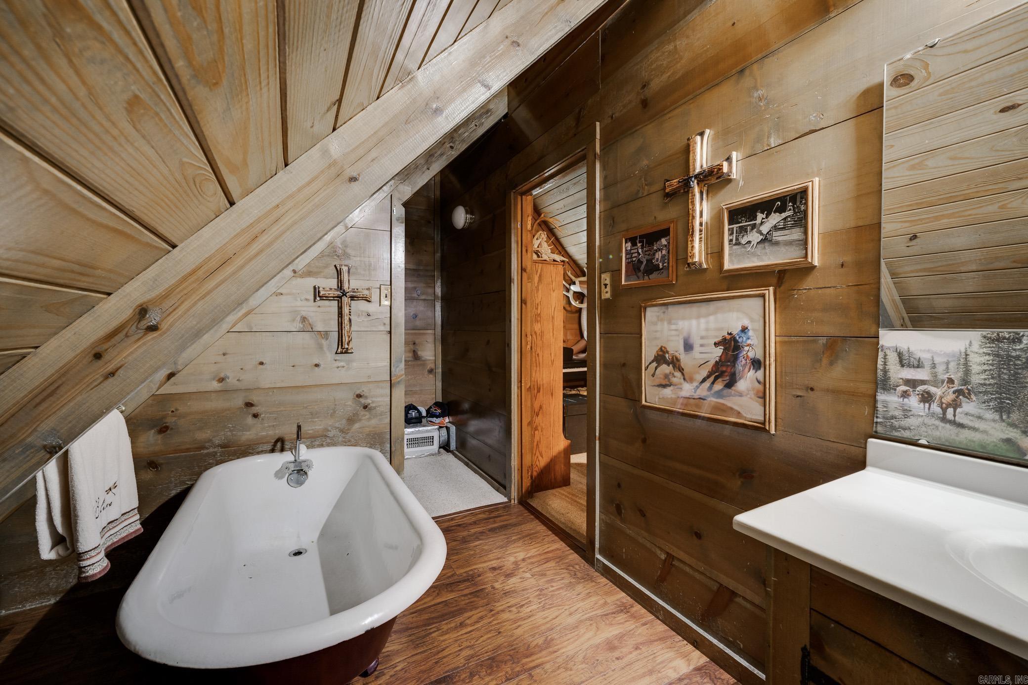 BROOKWOOD - Residential