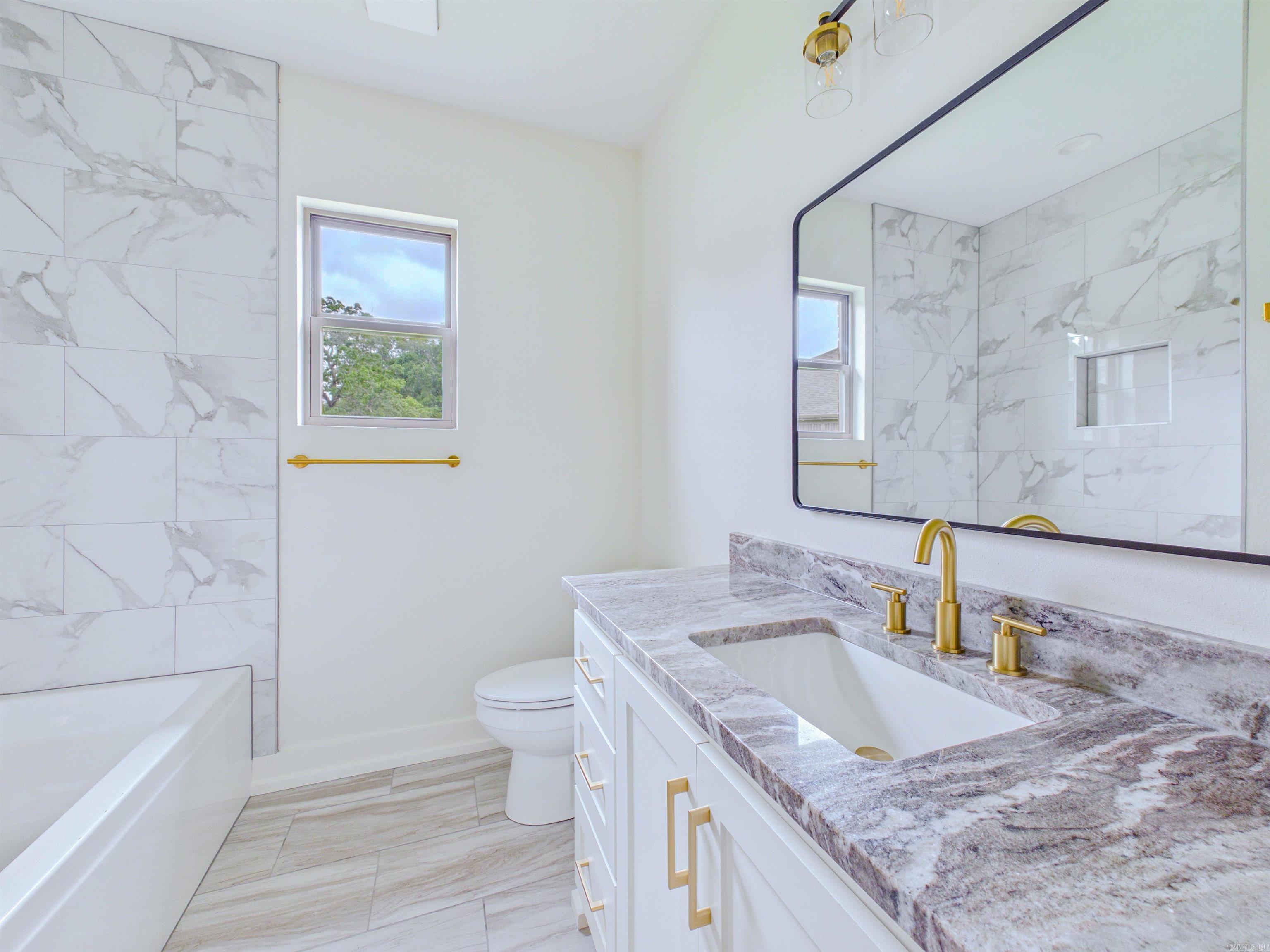 EAST MEADOW - Residential