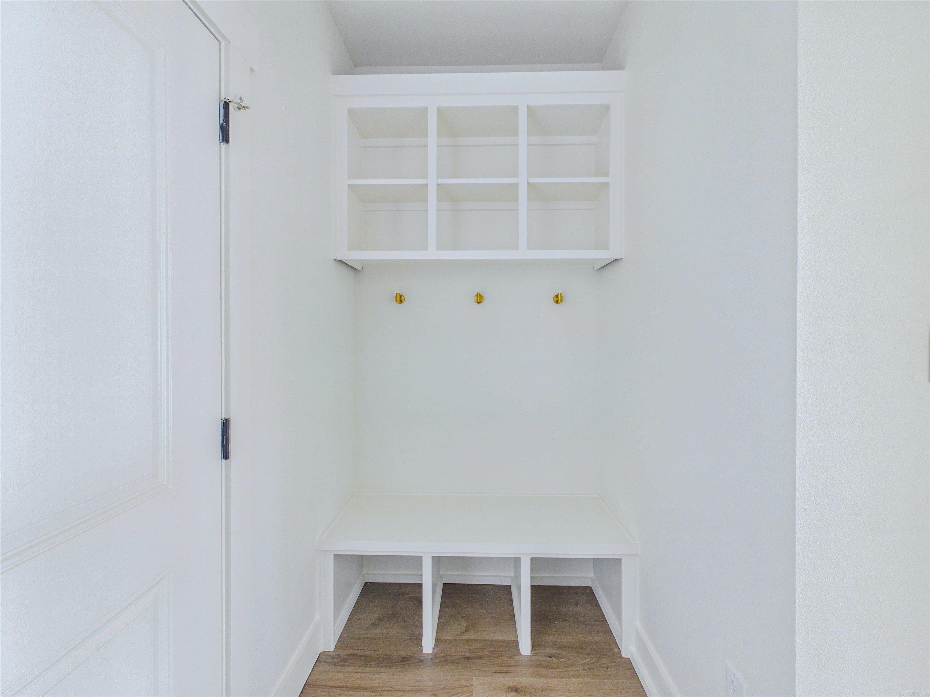 EAST MEADOW - Residential