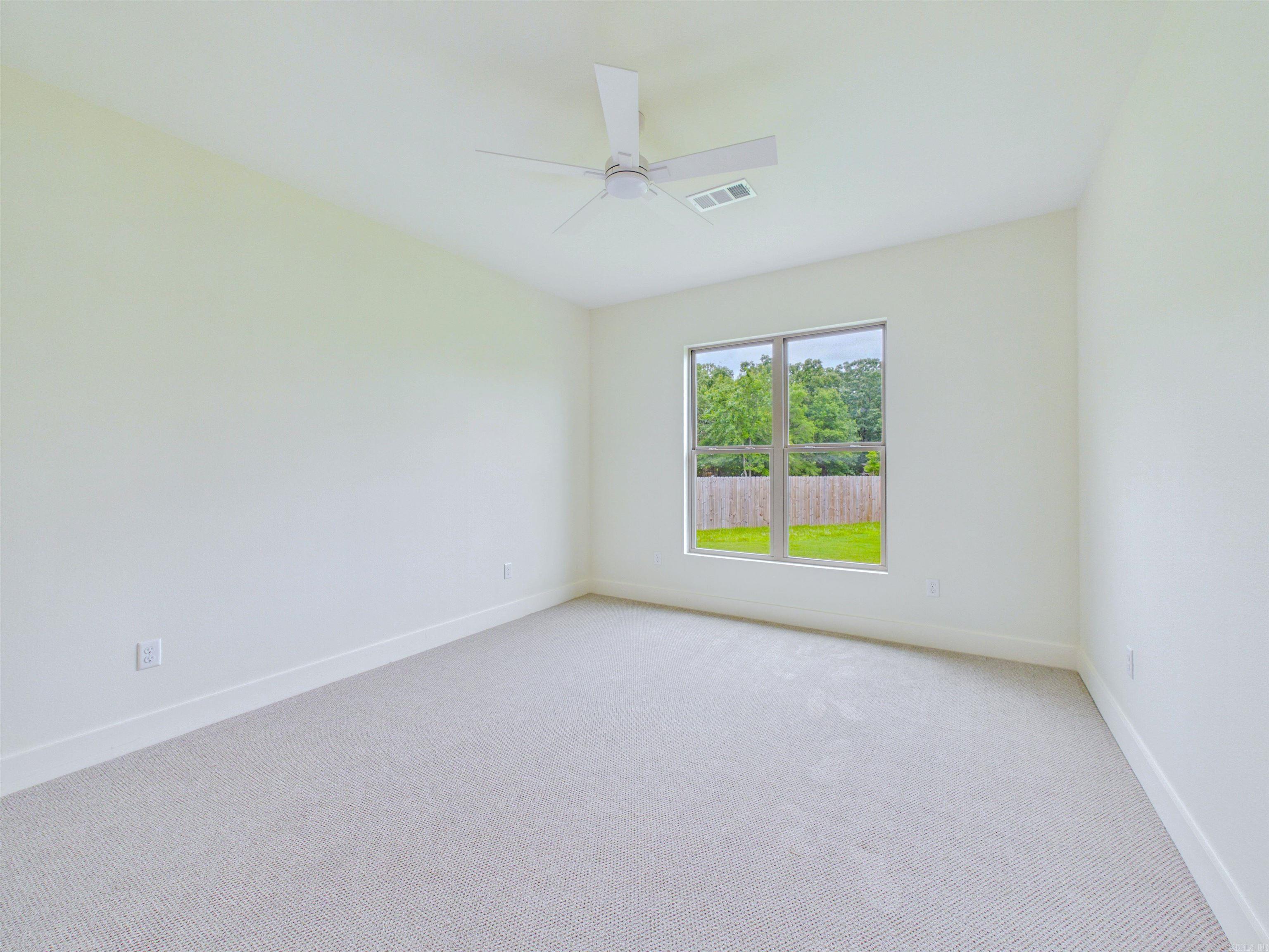 EAST MEADOW - Residential