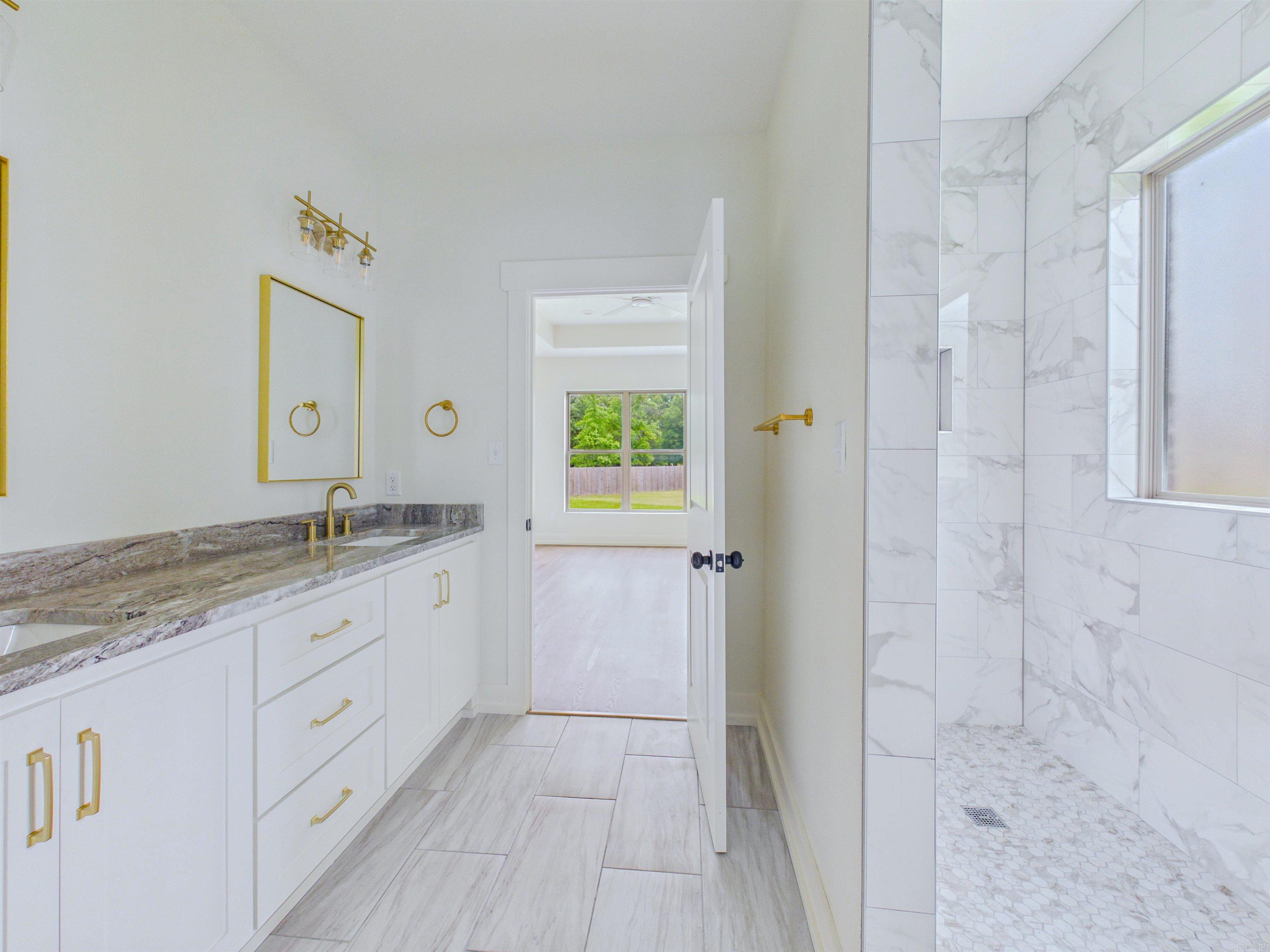 EAST MEADOW - Residential