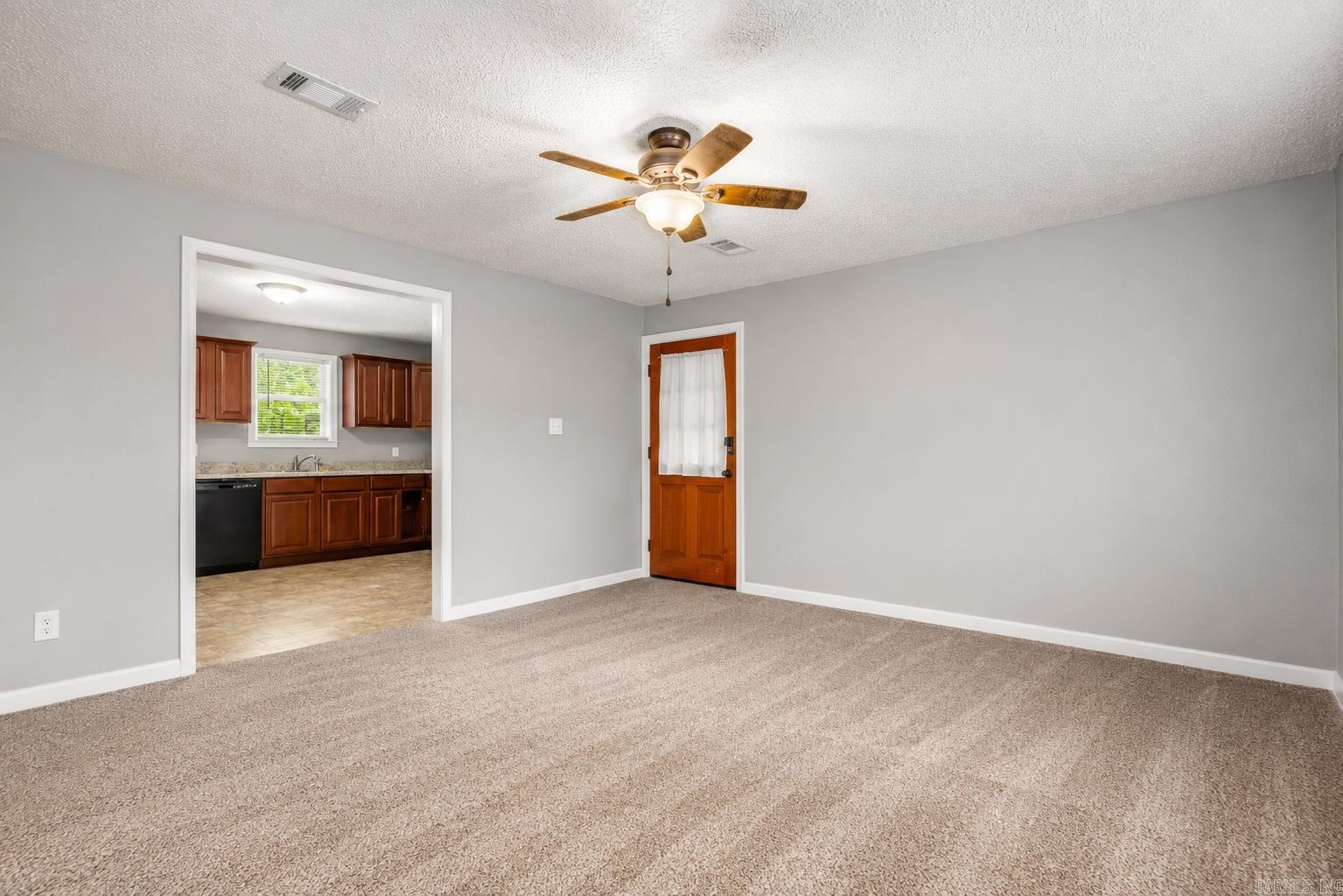 SHADY GROVE - Residential