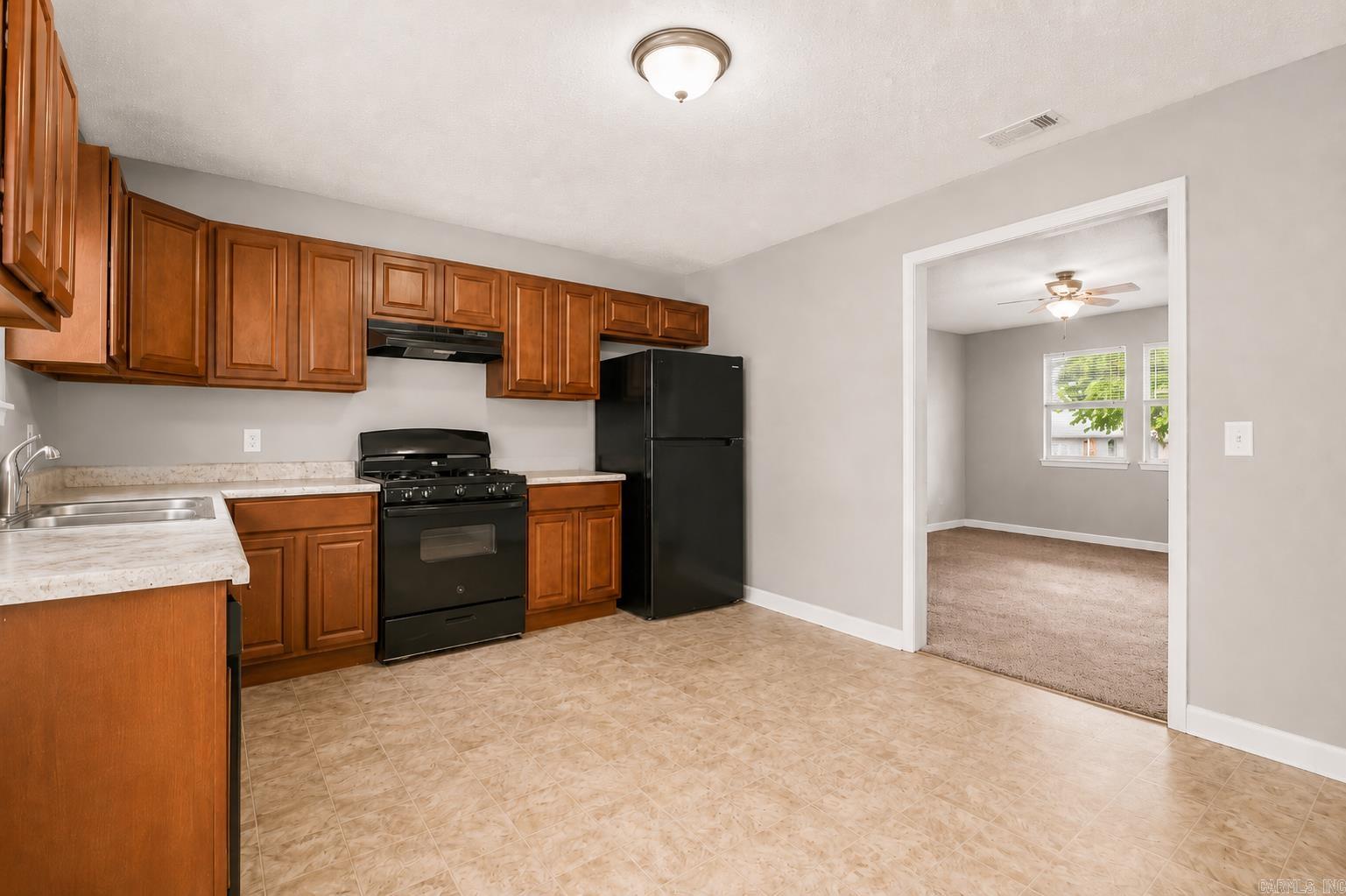 SHADY GROVE - Residential