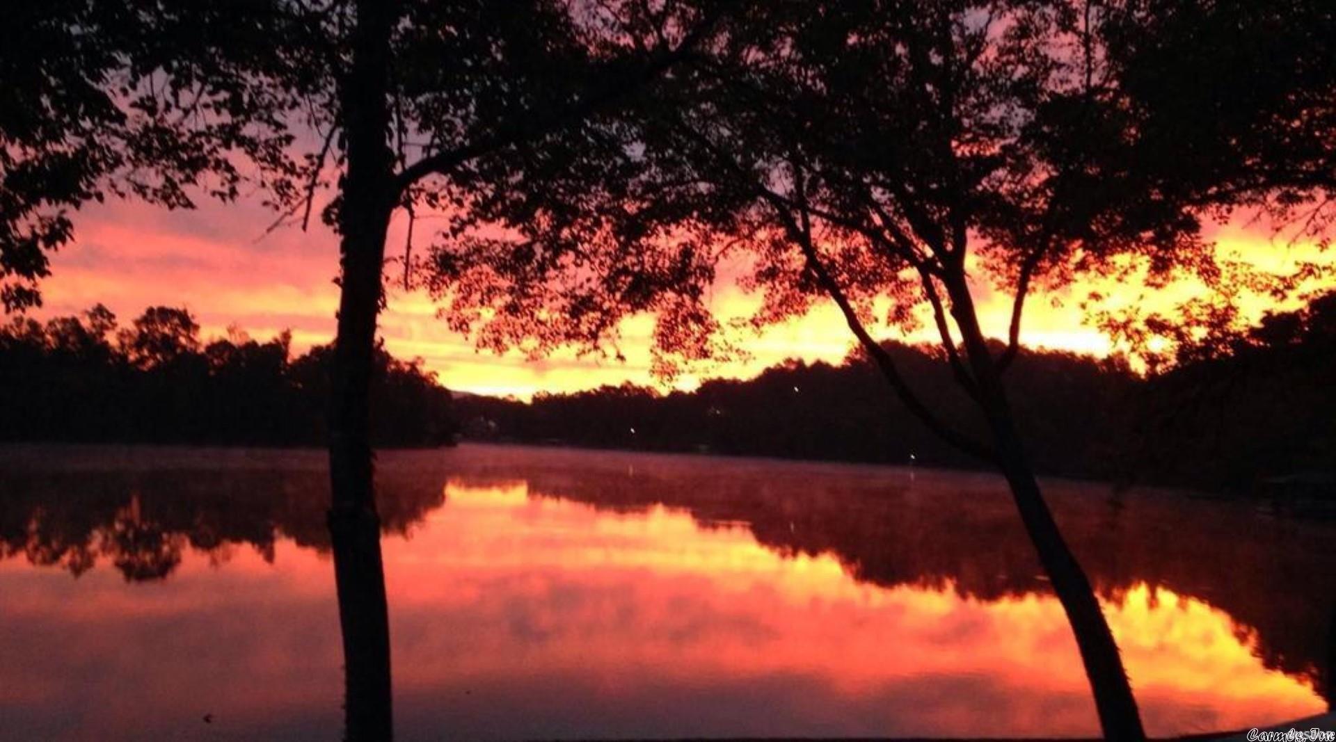 LAKE FOREST SHORES - Residential