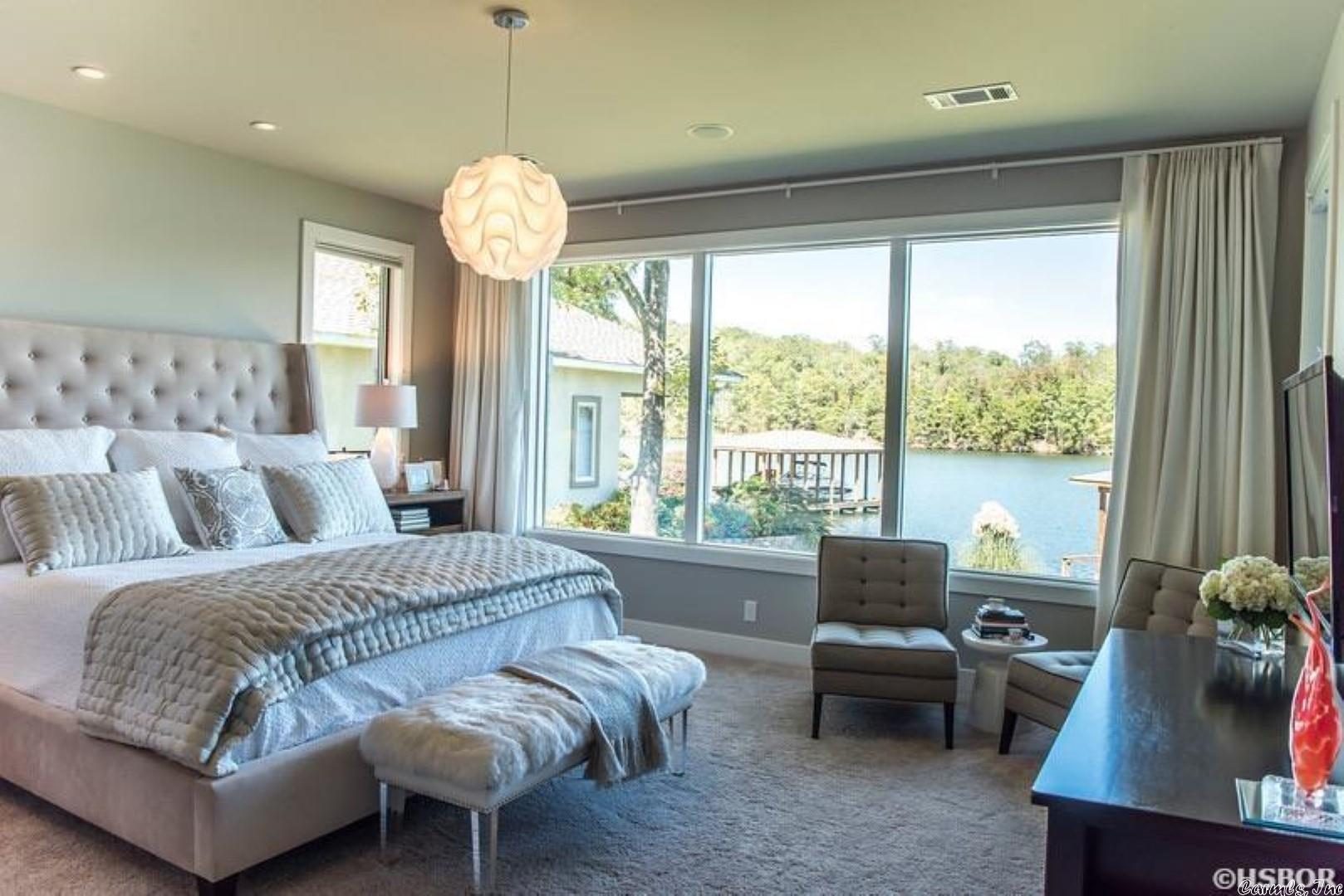 LAKE FOREST SHORES - Residential