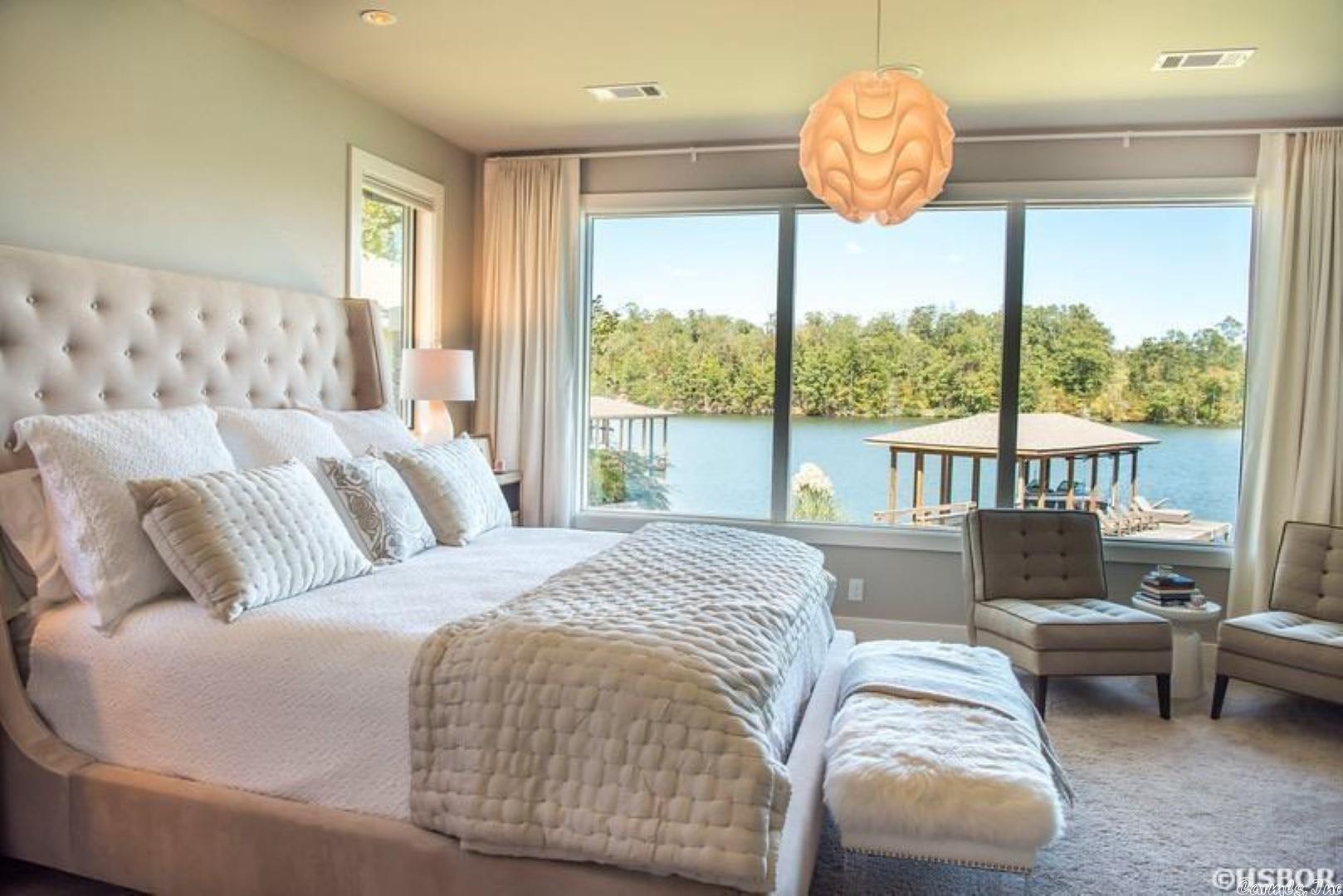 LAKE FOREST SHORES - Residential
