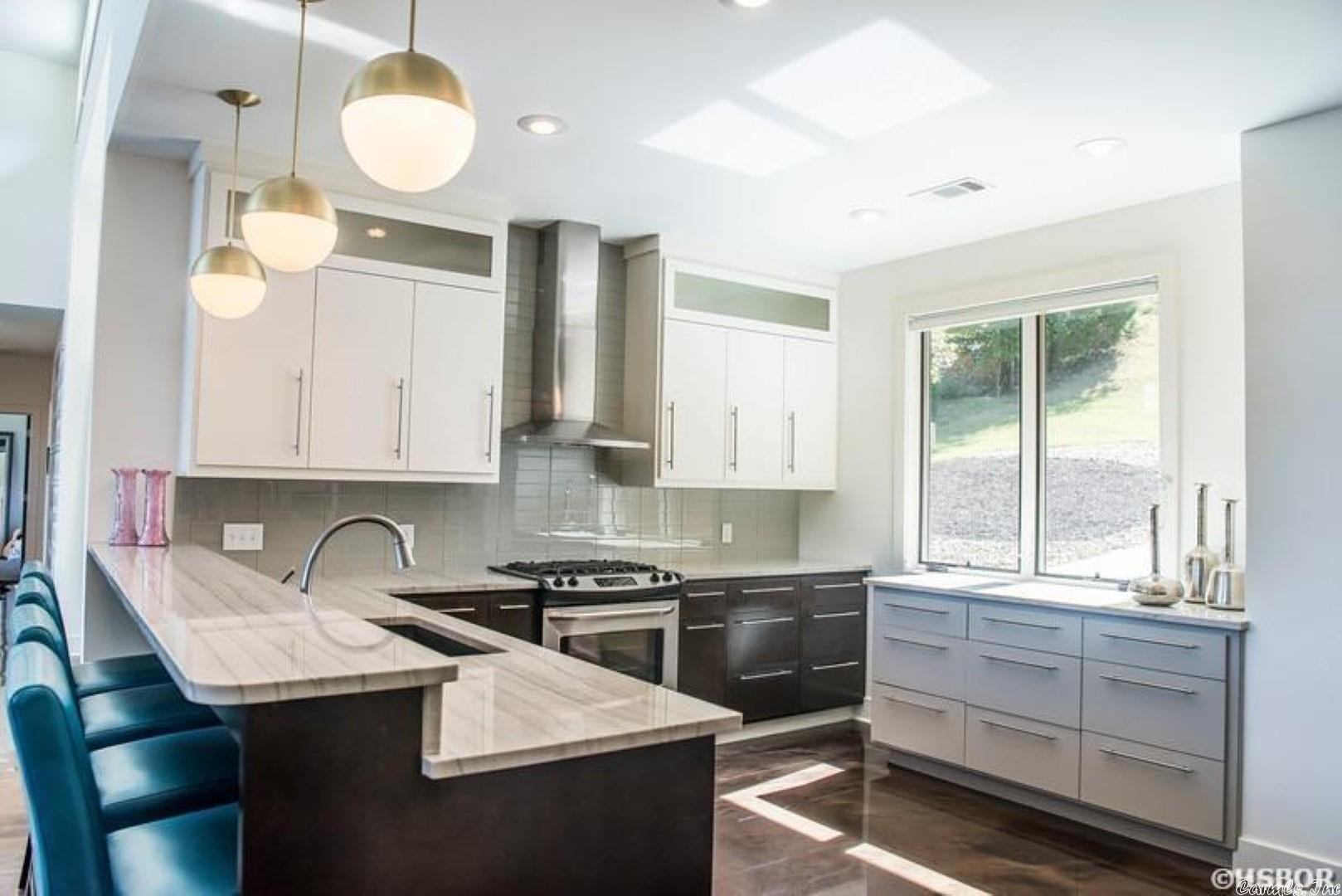LAKE FOREST SHORES - Residential