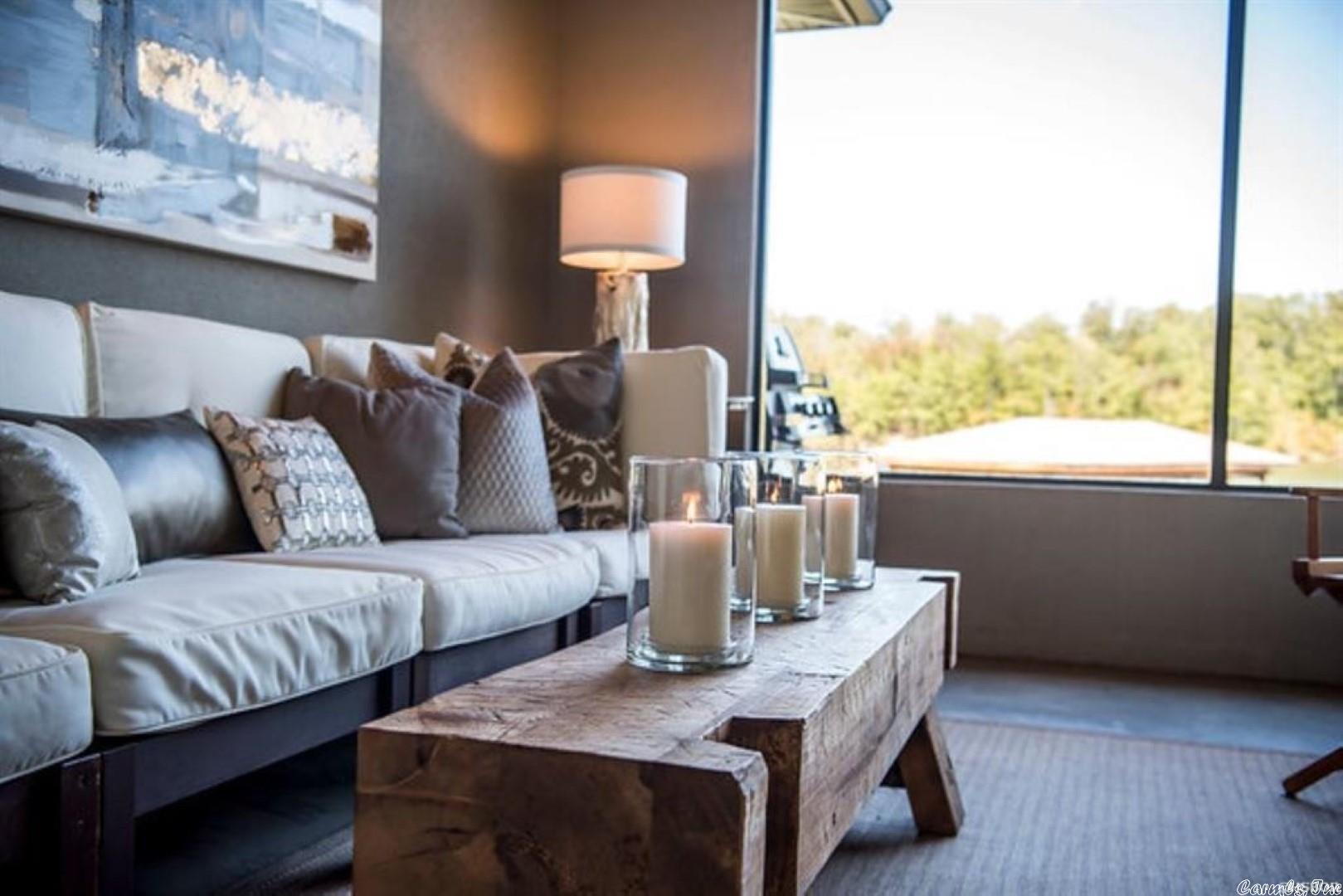 LAKE FOREST SHORES - Residential