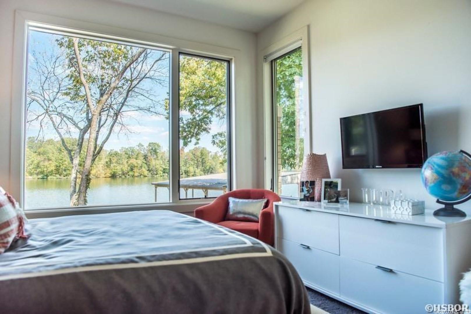LAKE FOREST SHORES - Residential