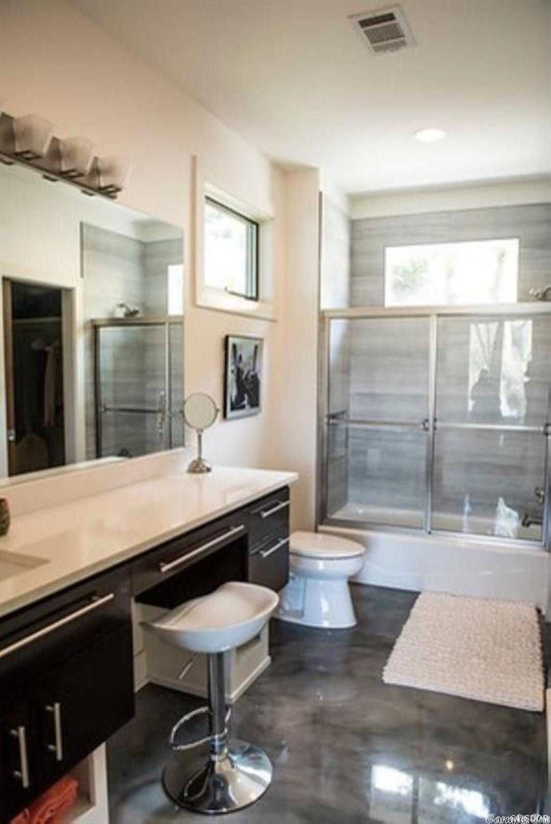 LAKE FOREST SHORES - Residential