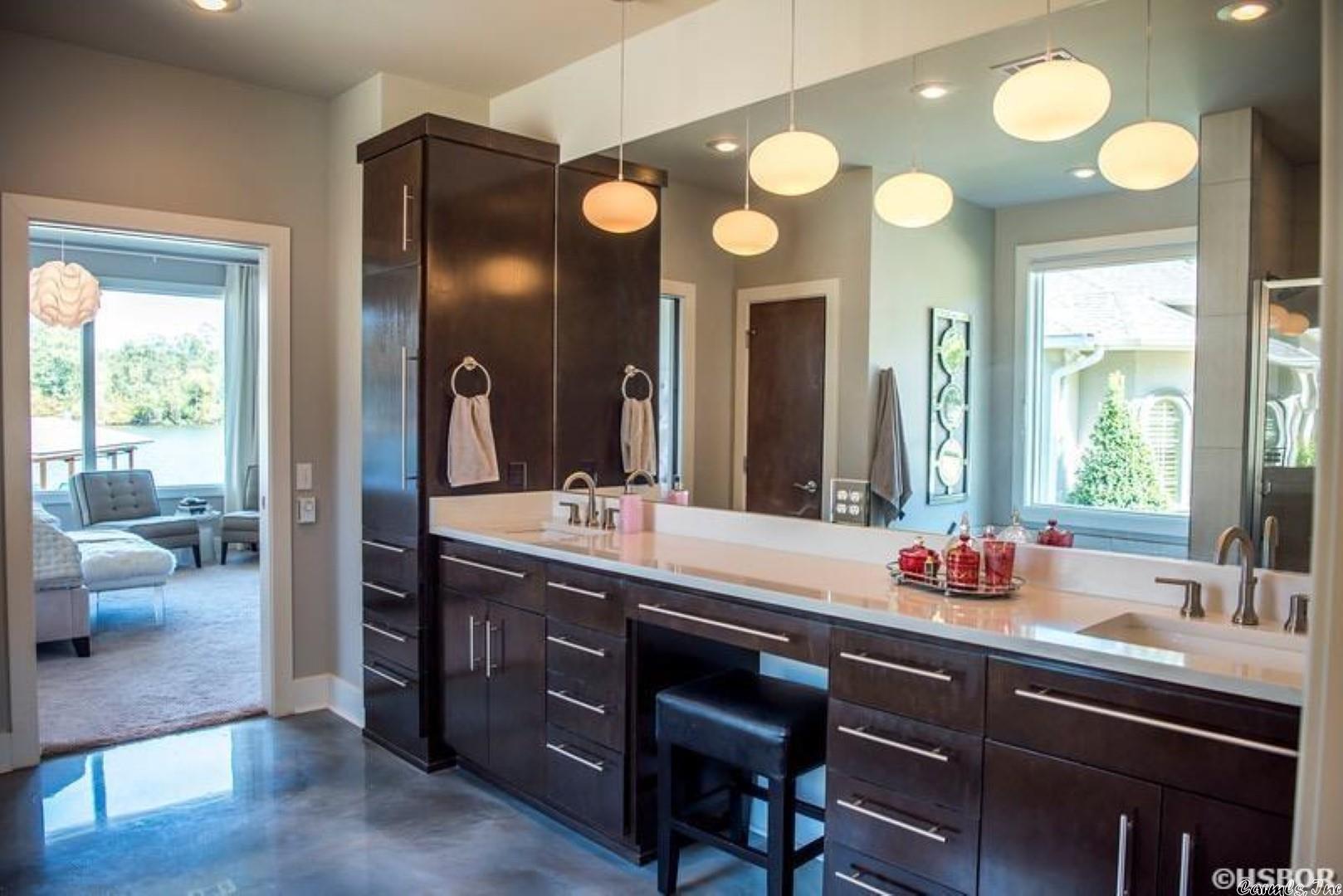 LAKE FOREST SHORES - Residential
