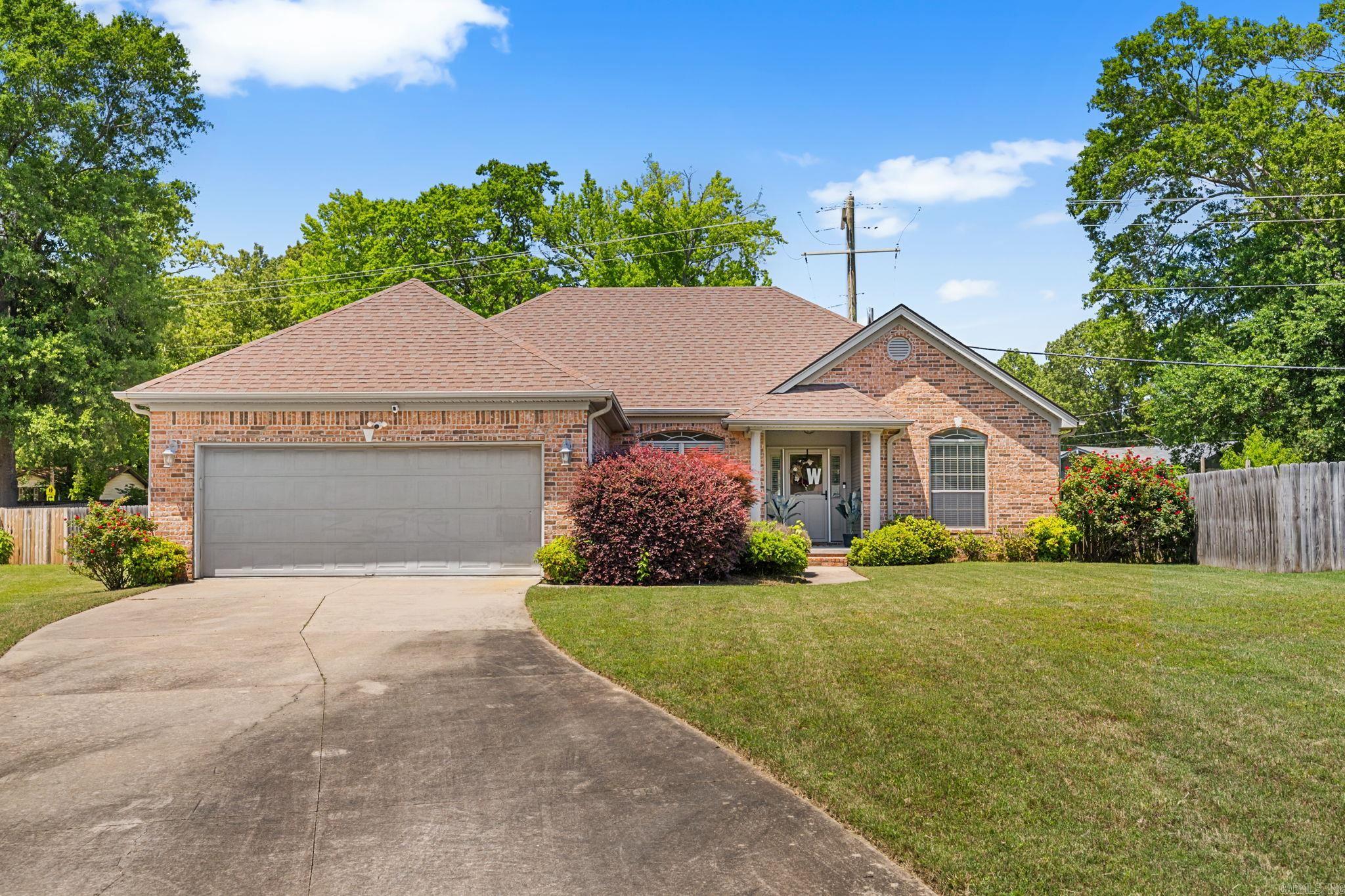 SHOW STOPPER! Move in ready might be a common phrase but we really mean it. You are minutes to LRAFB. Enjoy your beautiful subdivision with lake access, split floor plan, formal dining that can be used for your office, playroom, etc. AND storage shed in the oversized backyard! You do not want to wait to see this one. Make it yours NOW! See agent remarks!