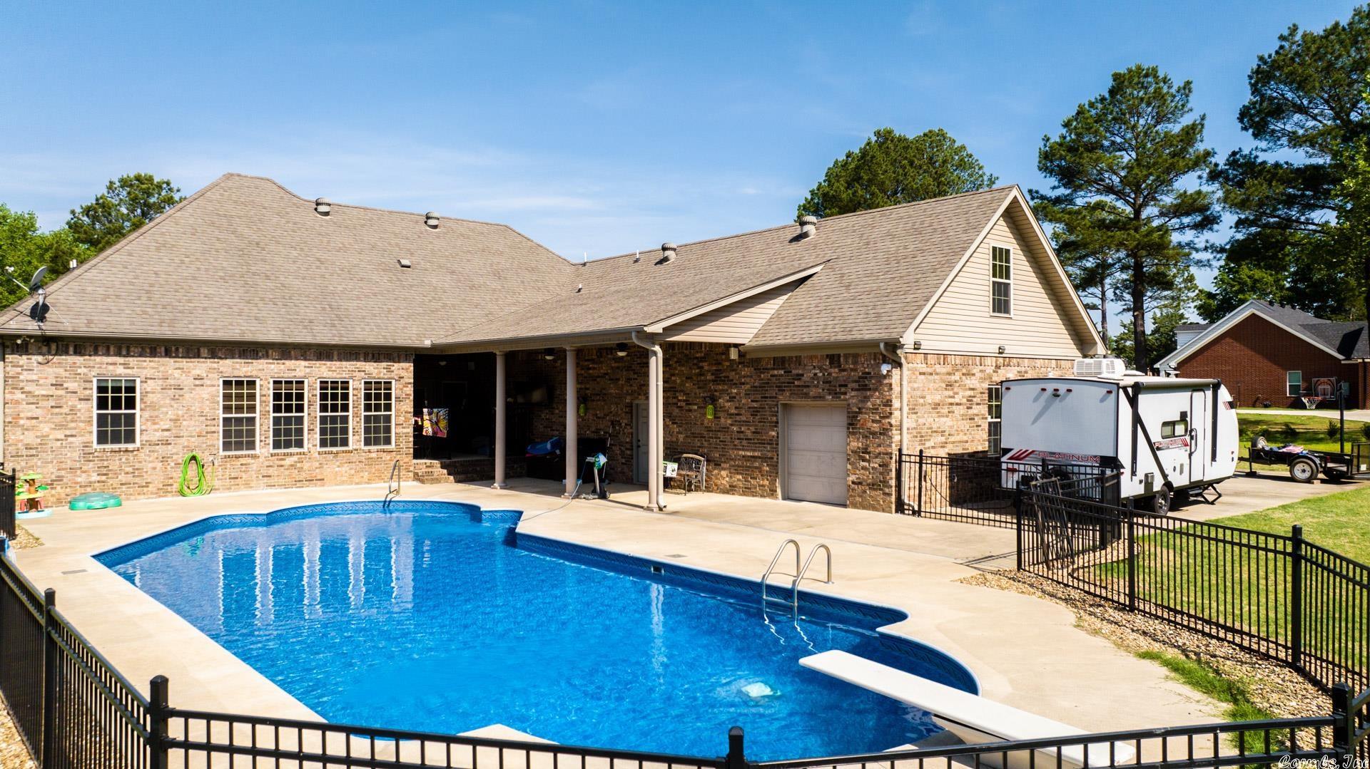 ELK RIDGE ESTATES - Residential