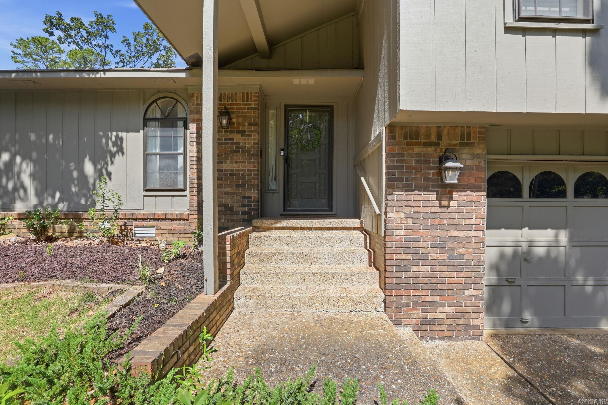 PLEASANT TREE - Residential