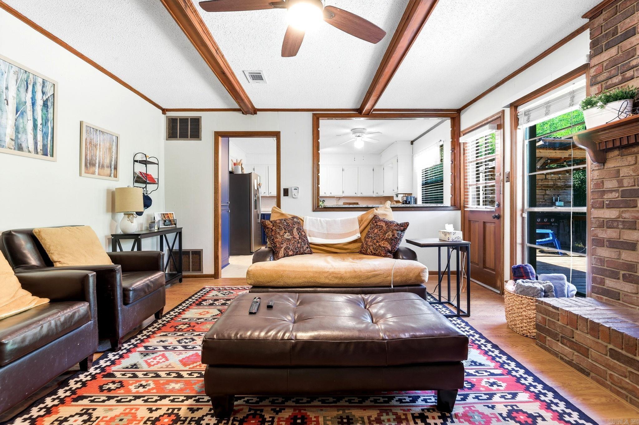 PLEASANT TREE - Residential