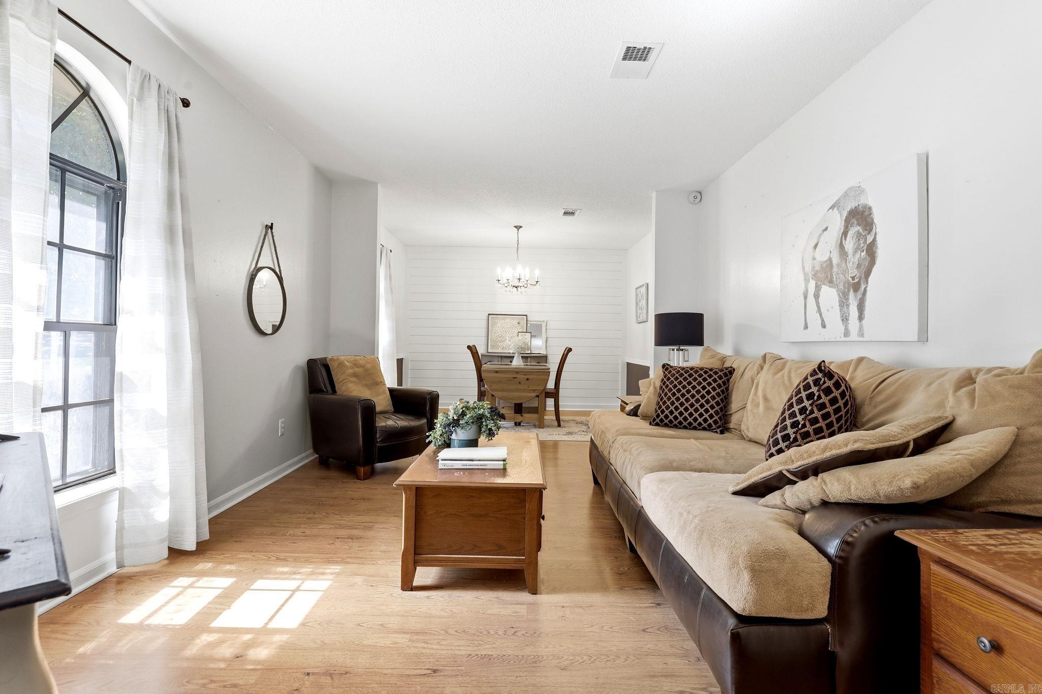 PLEASANT TREE - Residential