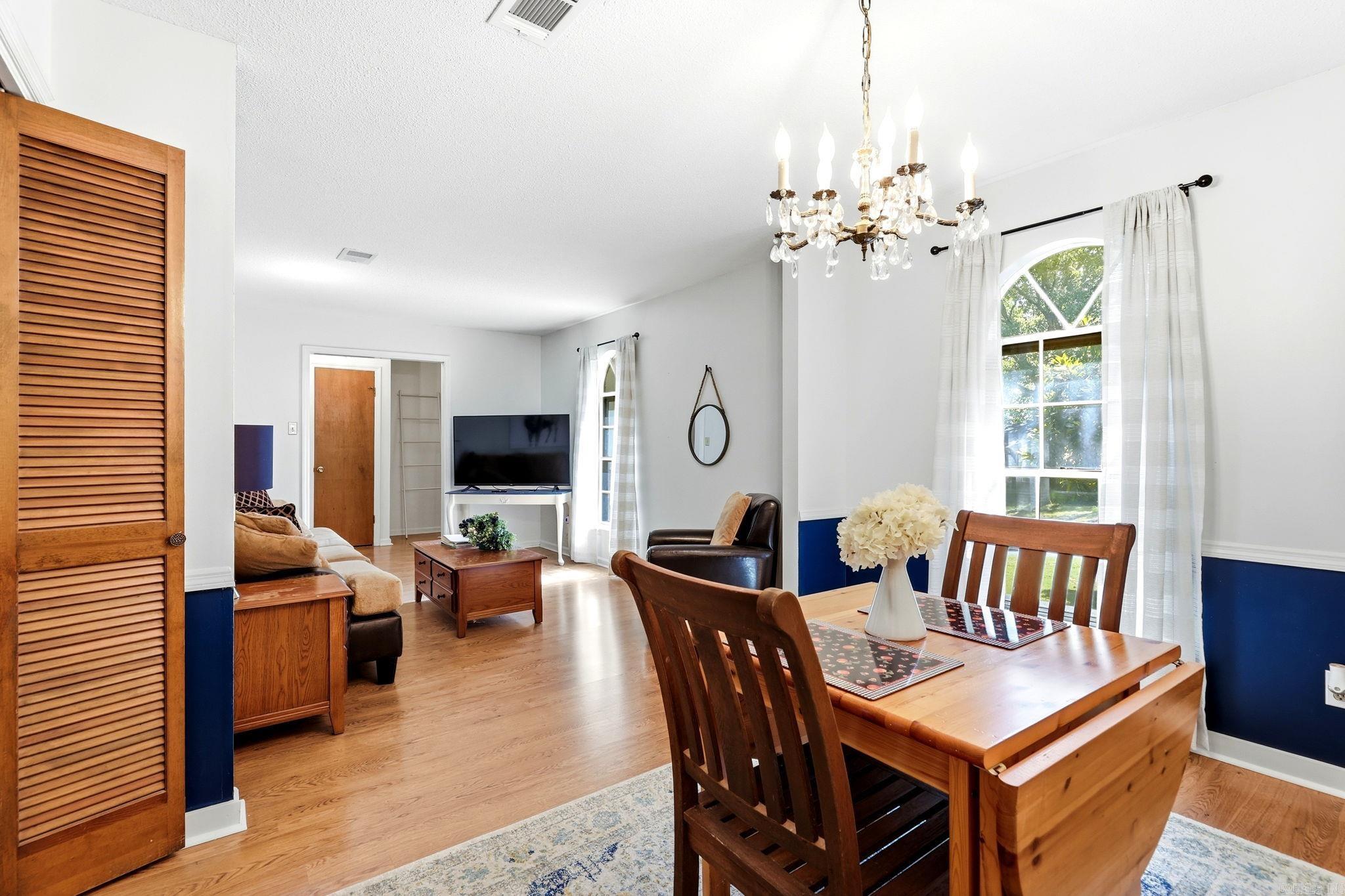 PLEASANT TREE - Residential