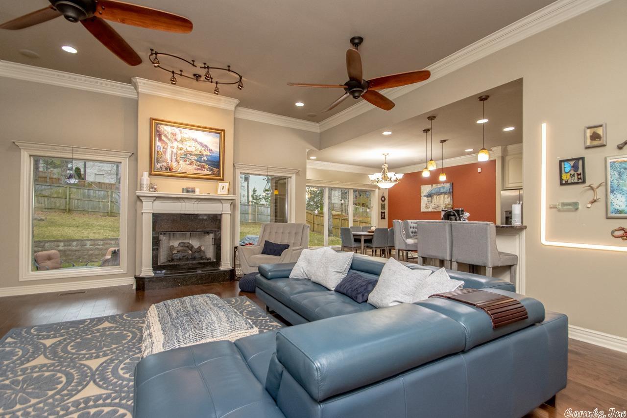 CHENAL VALLEY EPERNAY PLACE - Residential