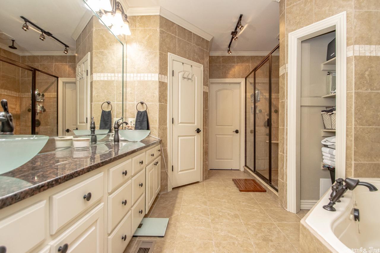 CHENAL VALLEY EPERNAY PLACE - Residential