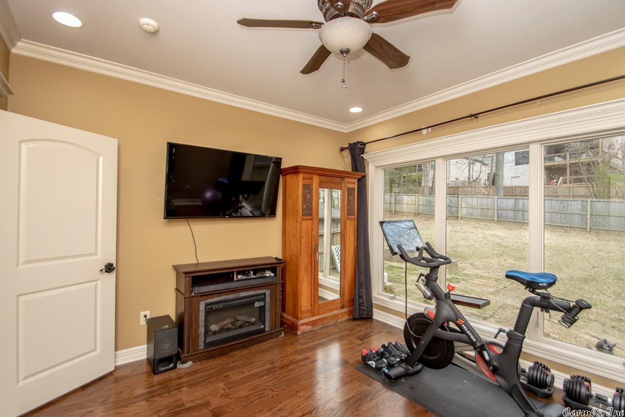 CHENAL VALLEY EPERNAY PLACE - Residential